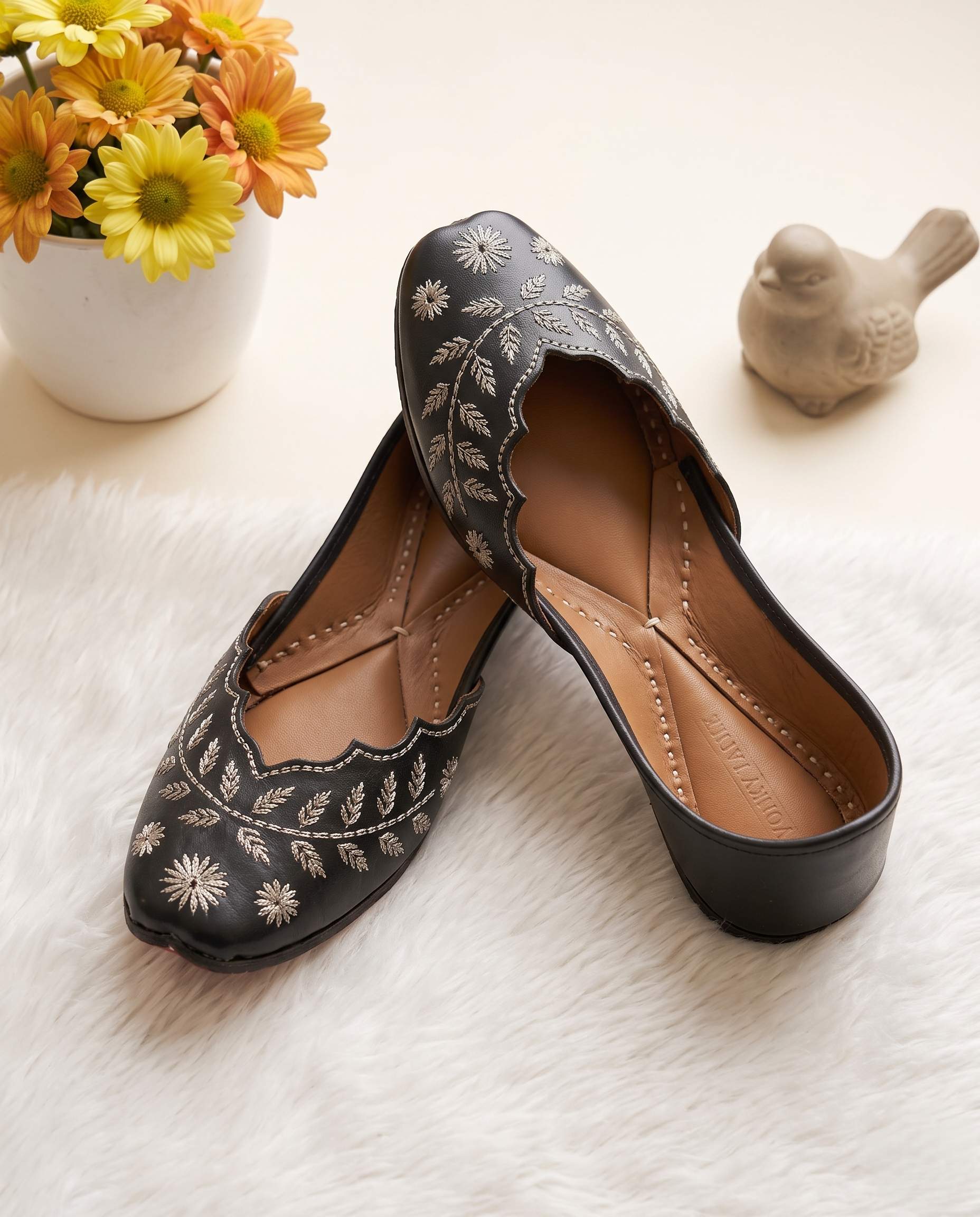 Black Zardozi Pure Leather Handcrafted Jutti