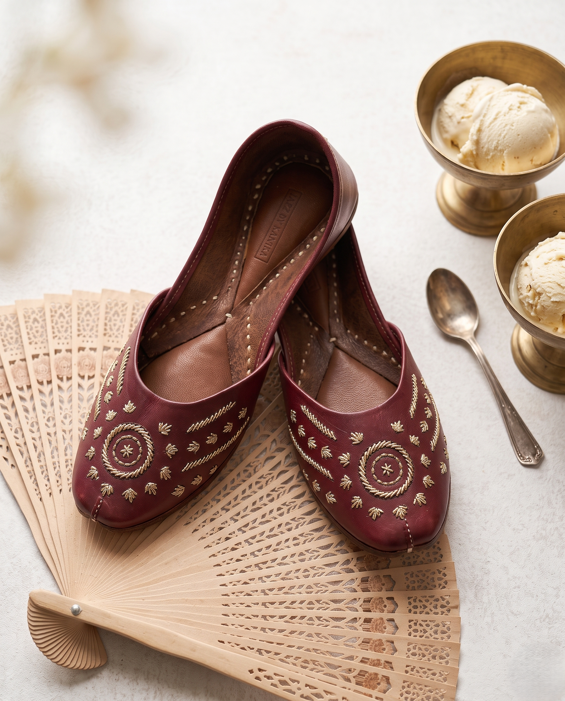 SILVER PATTI PURE LEATHER HANDCRAFTED JUTTI