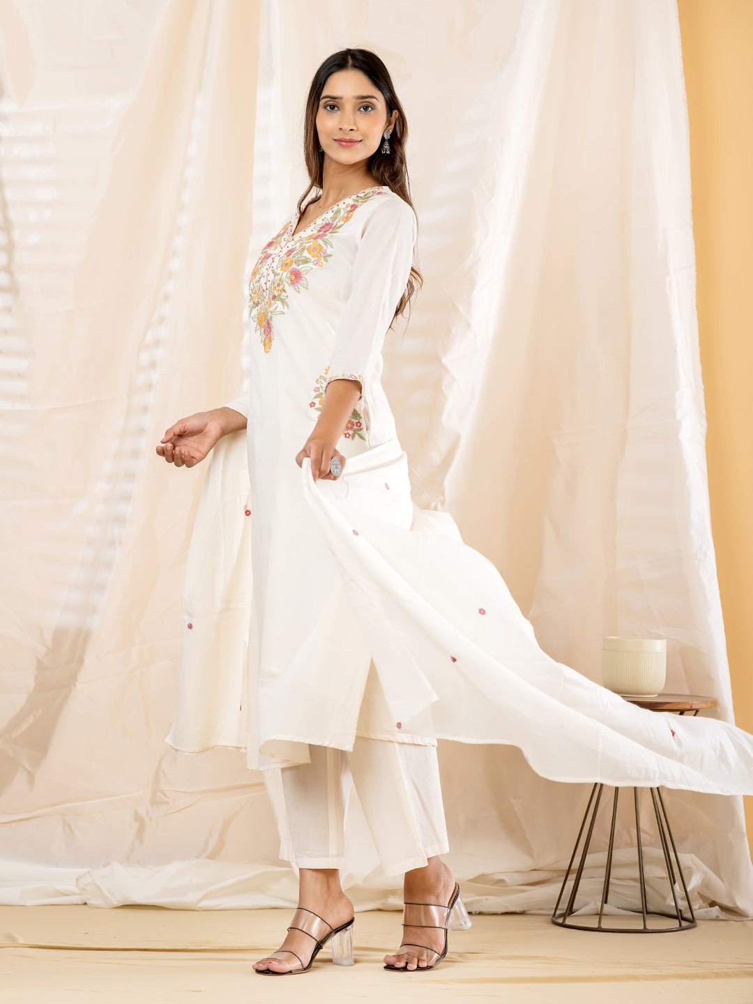AAHANA FLORAL EMBROIDERED 3PC SET - IVORY WHITE