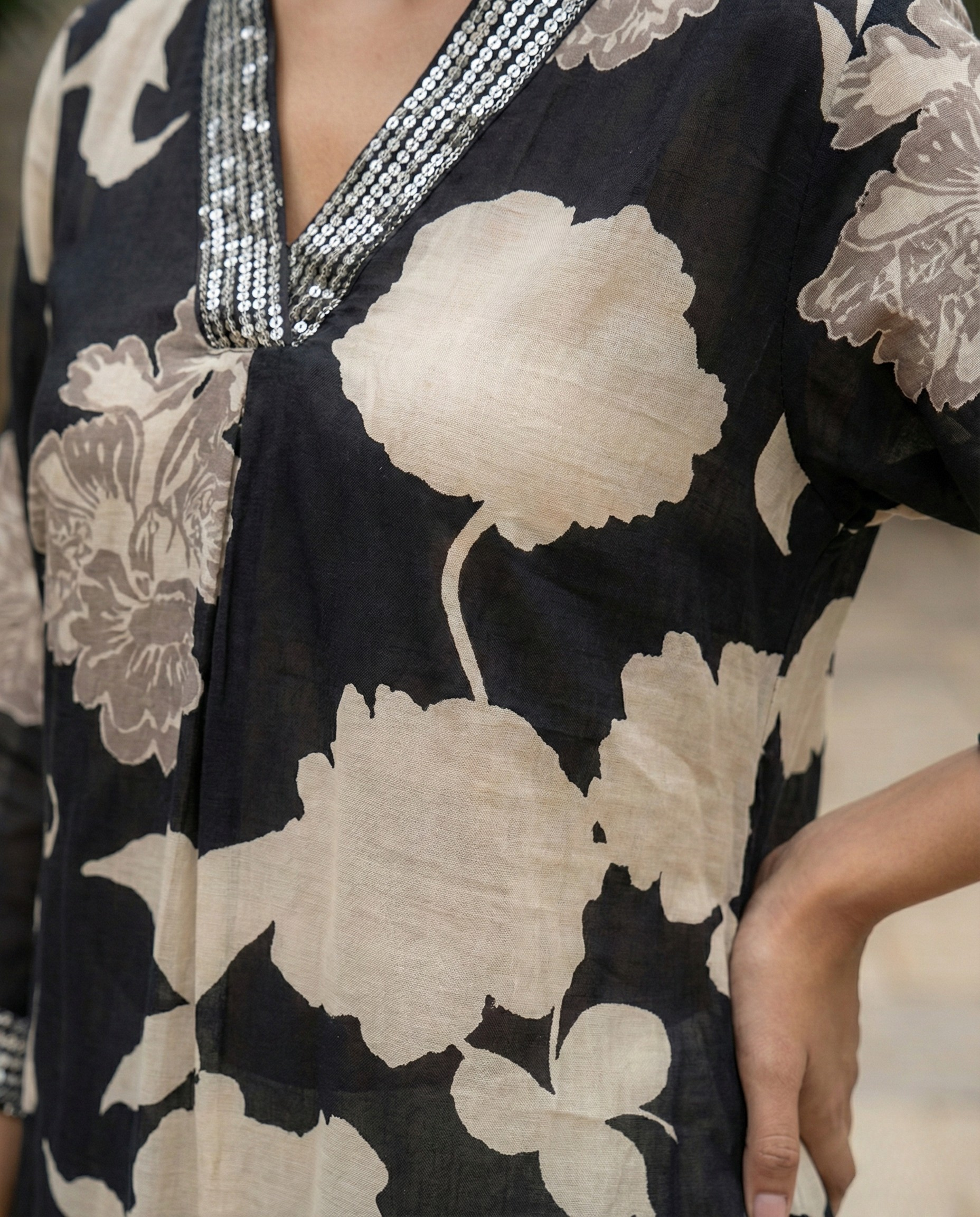 Abstract Black White Floral Muslin KP set