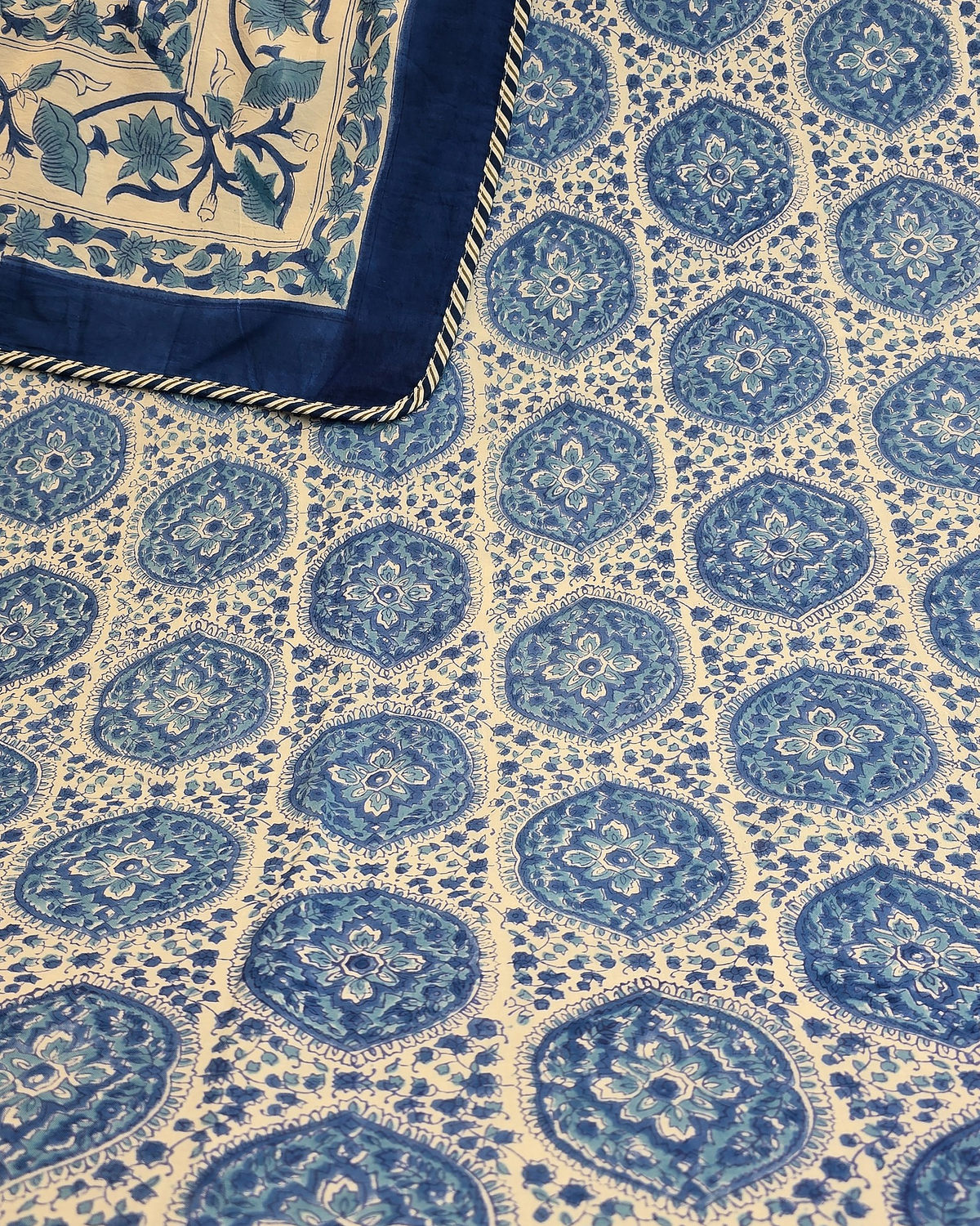 NEELKAMAL ROYAL BLUE HAND BLOCK COTTON DOHAR