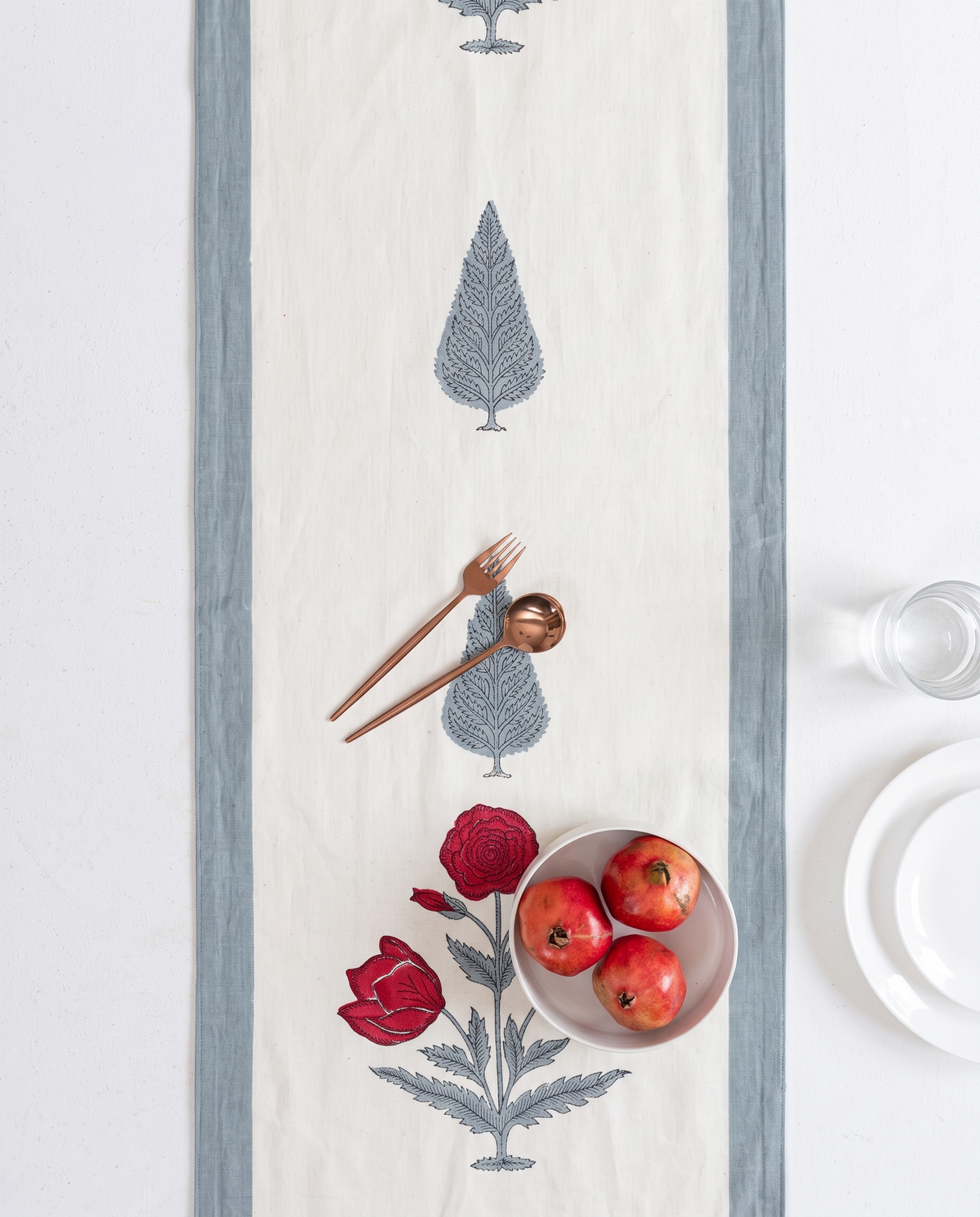 GULABI ROSE TABLE RUNNER