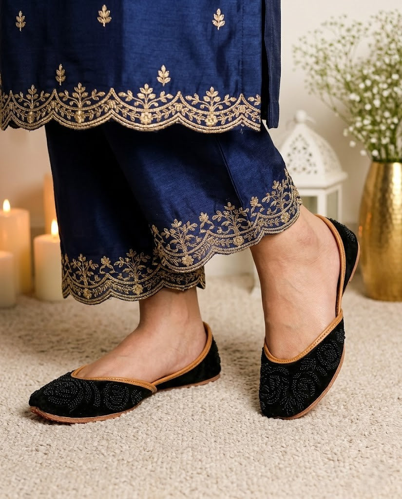 LUXURY BLACK EMBELLISHED PURE LEATHER HANDCRAFTED JUTTI