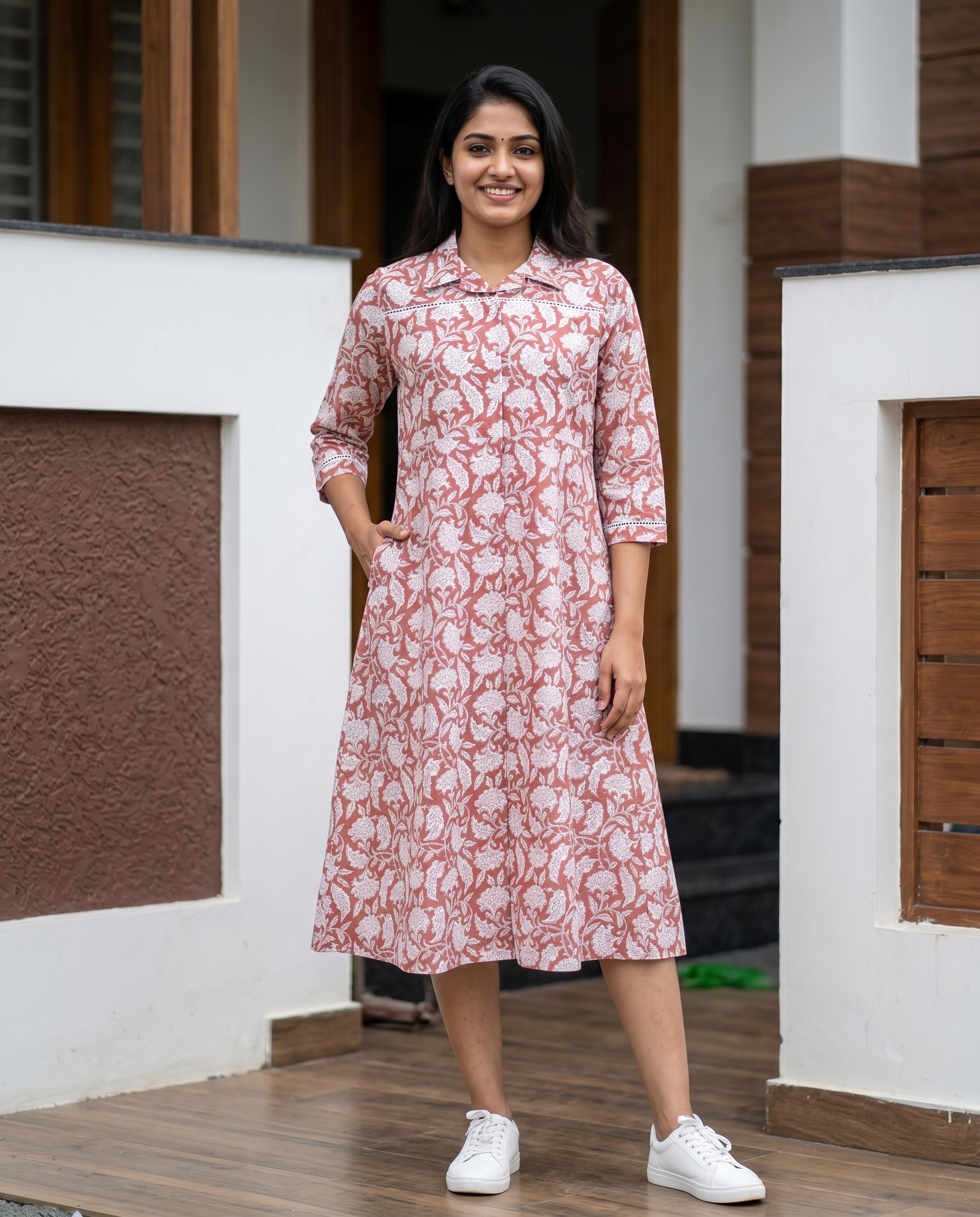 THE AURA FLORAL DRESS (HANDBLOCK)