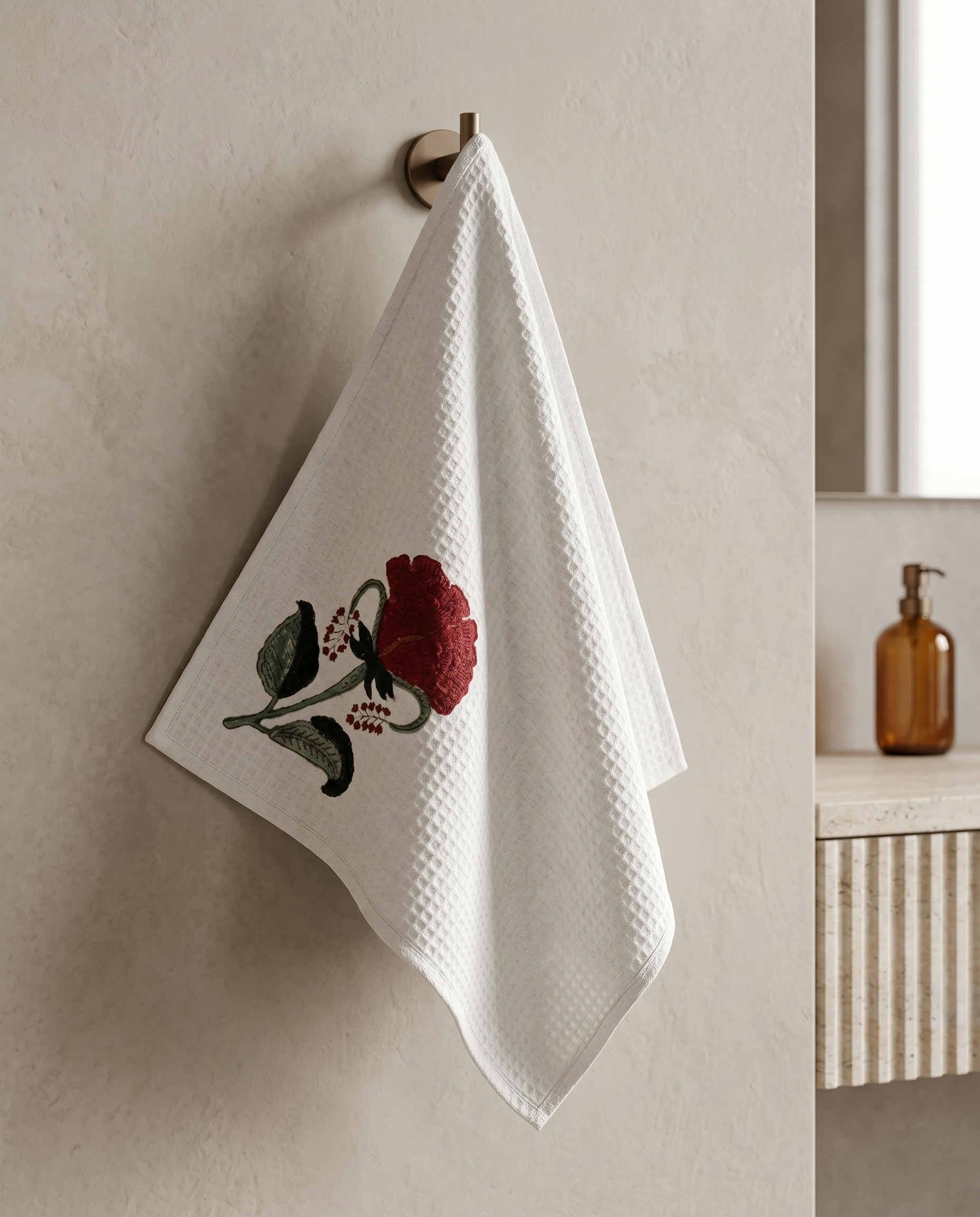RED FLOWER MOTIF FACE TOWEL (HANDBLOCK)
