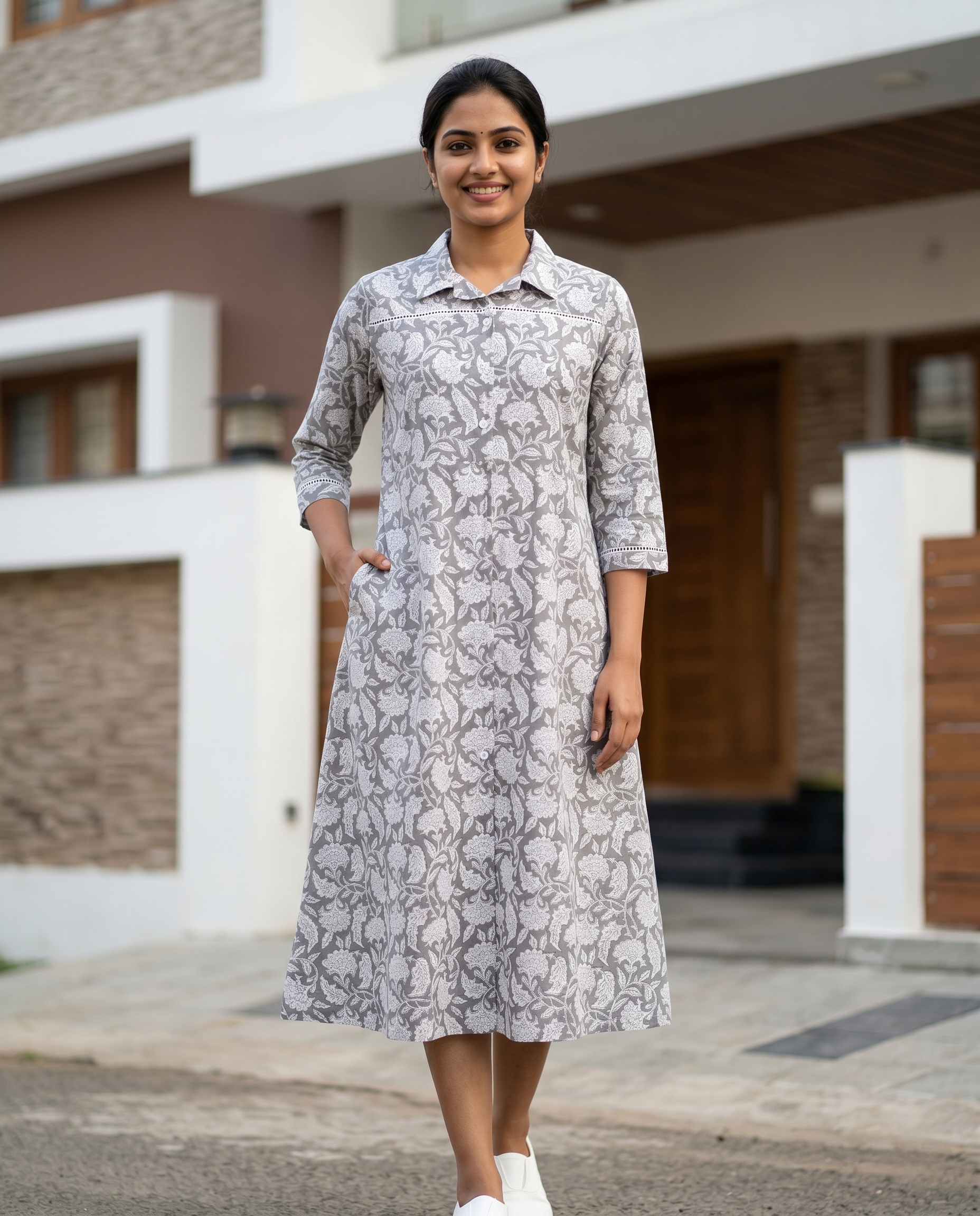 THE AURA FLORAL DRESS (HANDBLOCK)