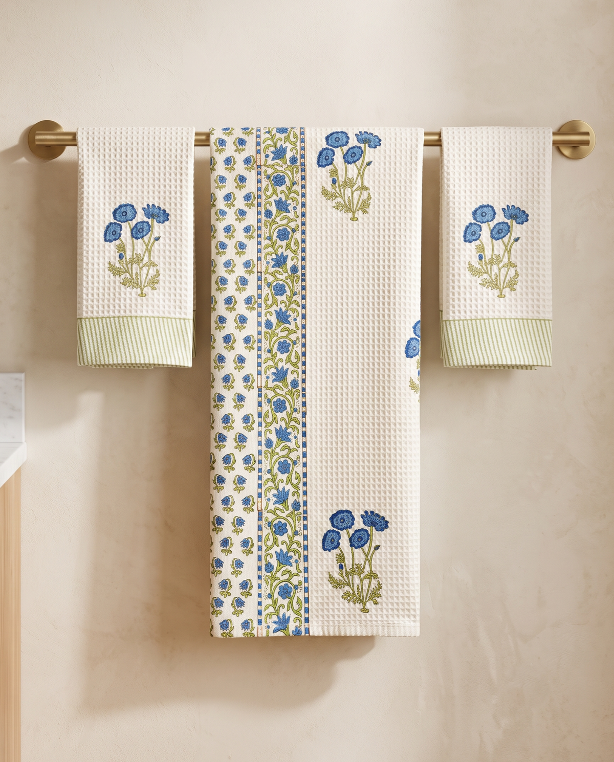 AZURE WILDFLOWER HAND BLOCK WAFFLE BATH TOWEL SET
