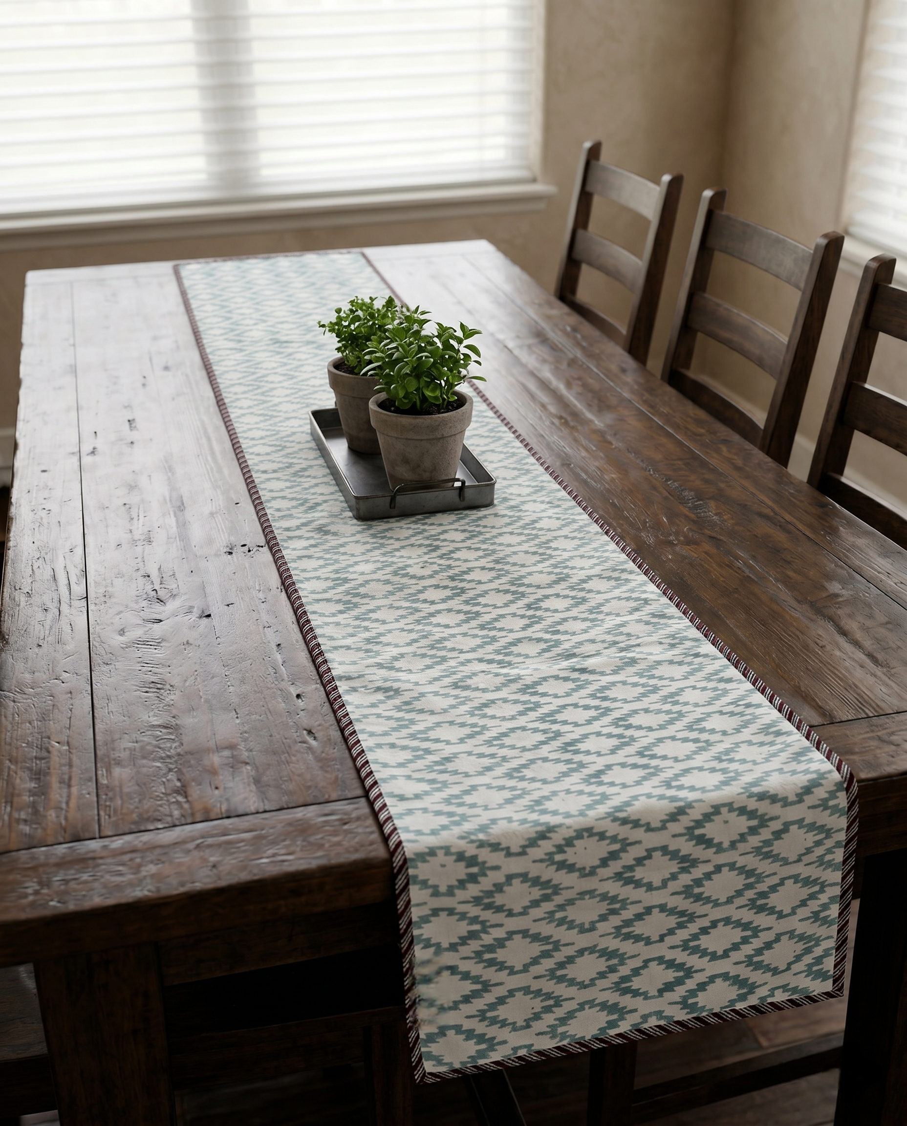 FLORAL PRINT JUTE TABLE RUNNER (REVERSIBLE, HANDBLOCK)