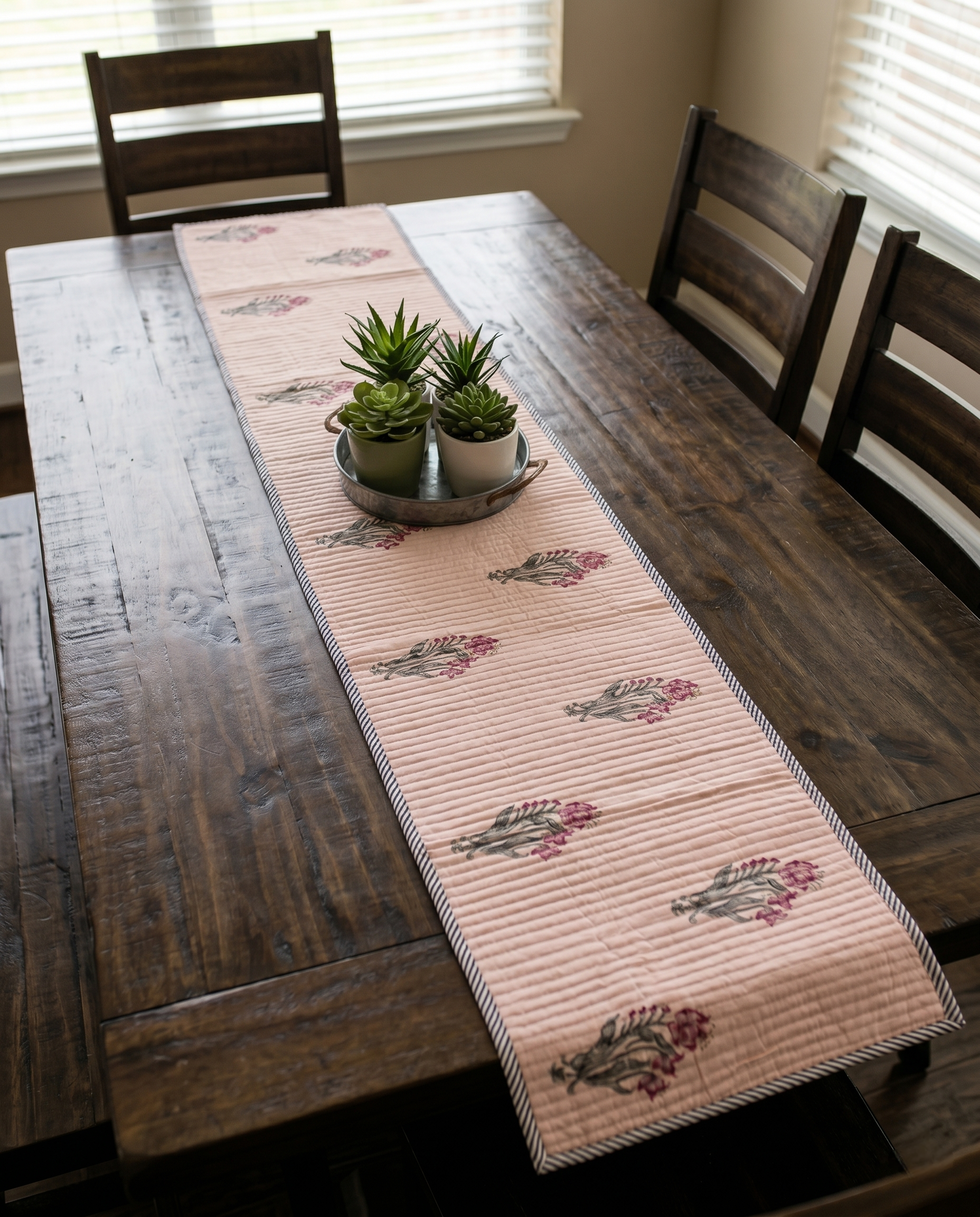 QUILTED OFF-WHITE TABLE RUNNER WITH FLORAL EMBROIDERY (REVERSIBLE, HANDBLOCK)