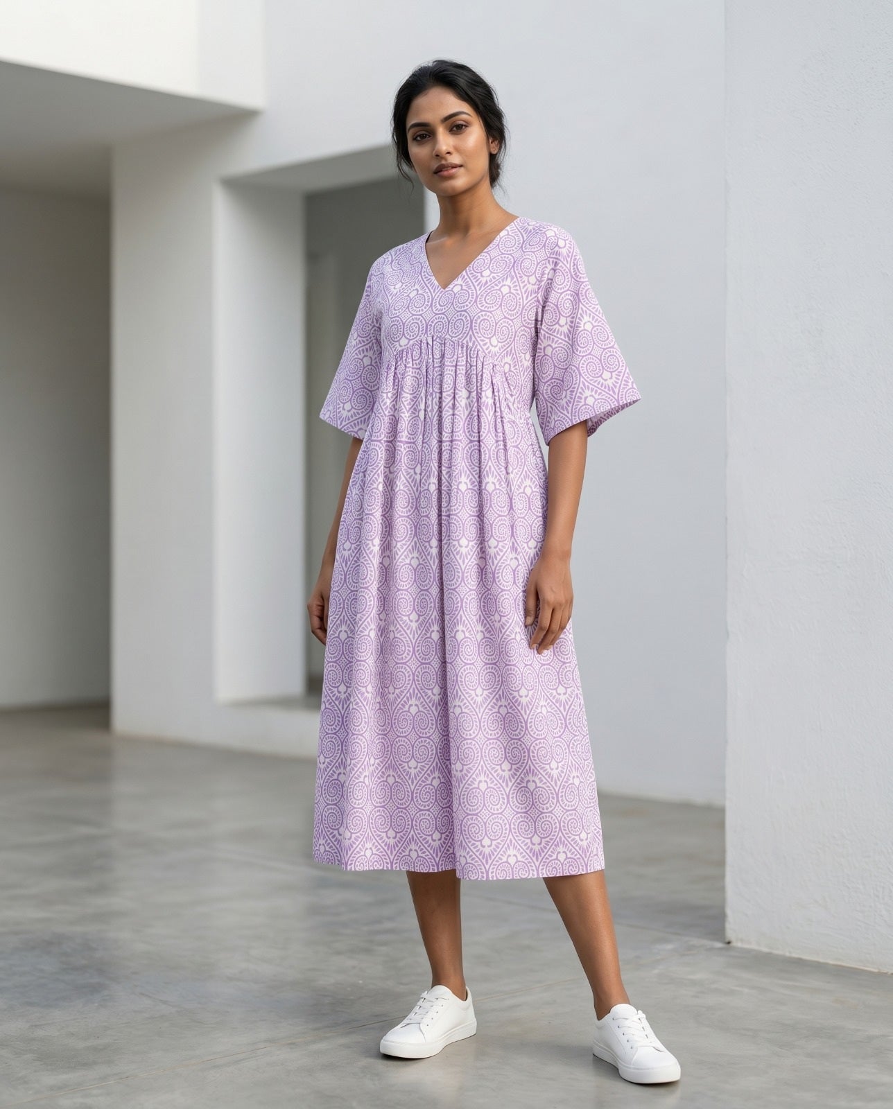 THE AURA V-NECK DRESS (HANDBLOCK)