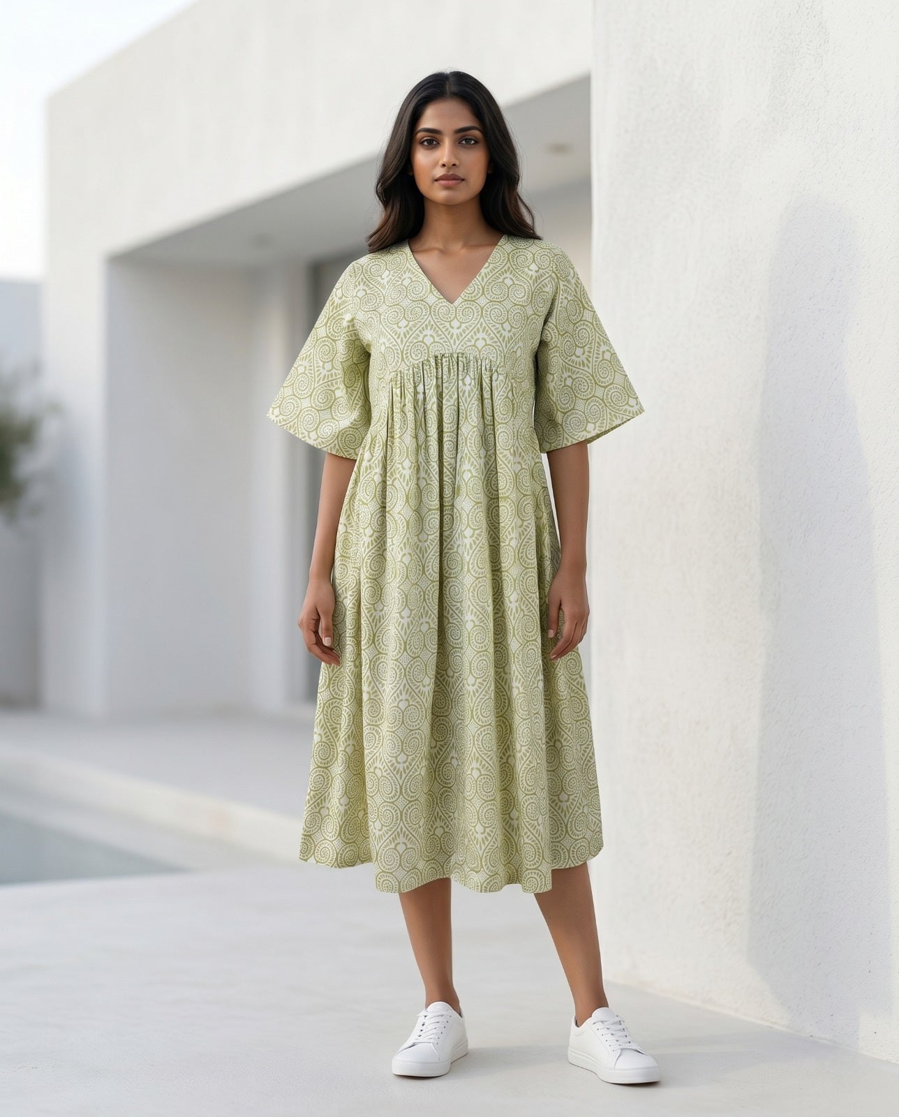 THE AURA V-NECK DRESS (HANDBLOCK)