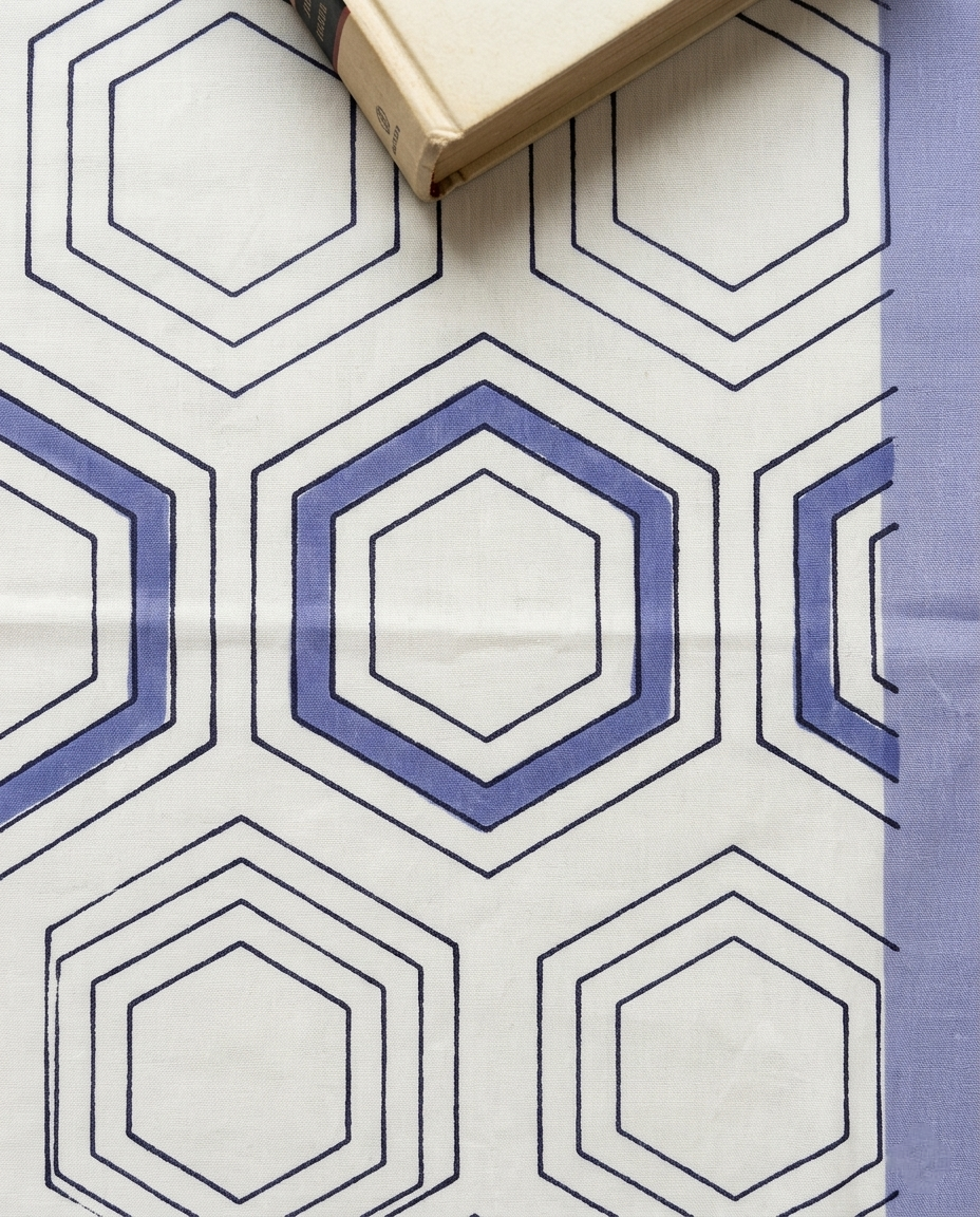 THE GEOMETRIC PRISM PREMIUM BEDSHEET