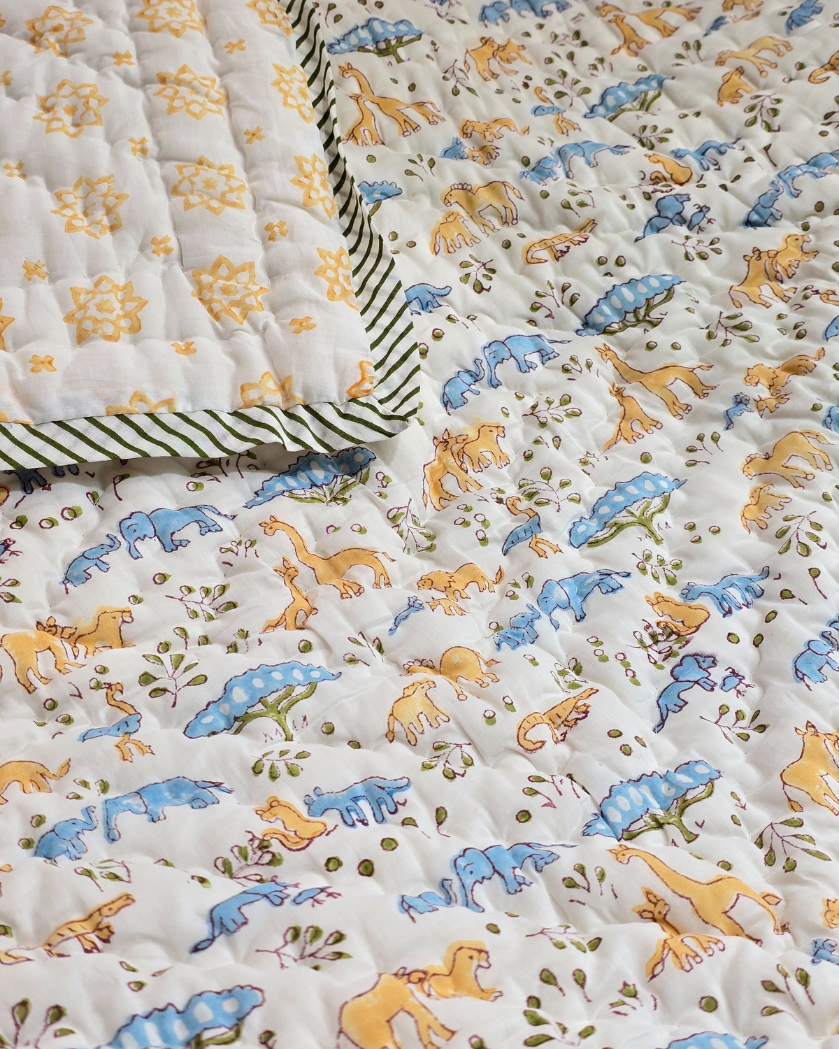 LITTLE WILDLIFE TRAILS HAND BLOCK BABY REVERSIBLE QUILT
