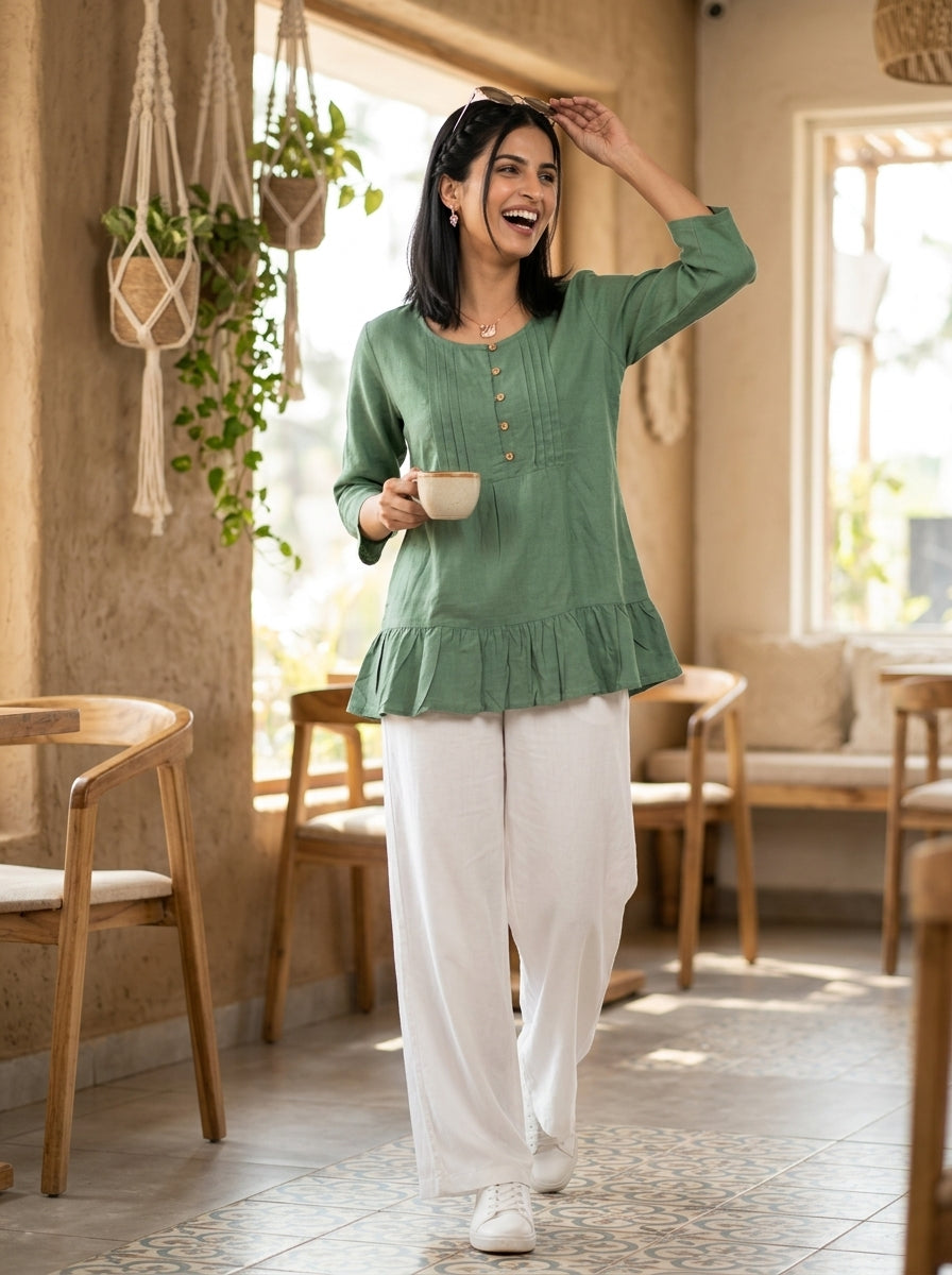 THE LINEAR WAVE GREEN COTTON TOP