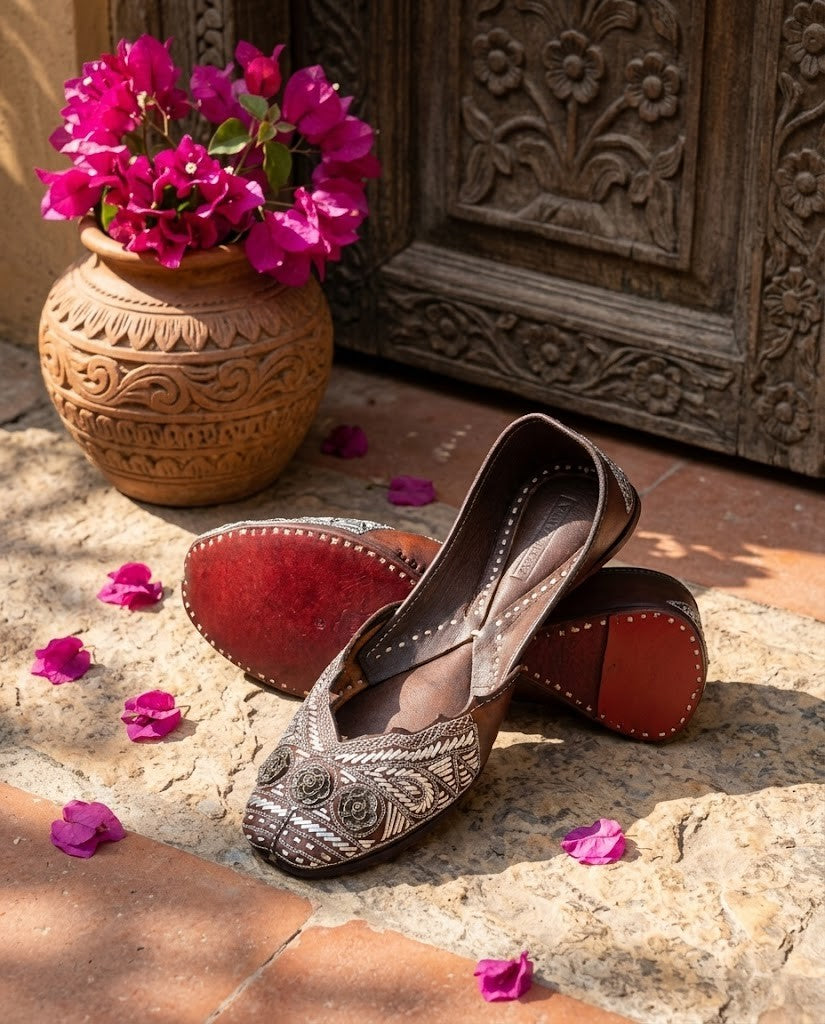 RUSTIC FLORAL CRAFTSMANSHIP PURE LEATHER HANDCRAFTED JUTTI