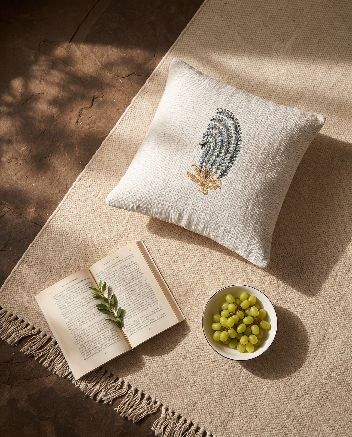 NEEL PAISLEY HAND BLOCK JUTE CUSHION COVER