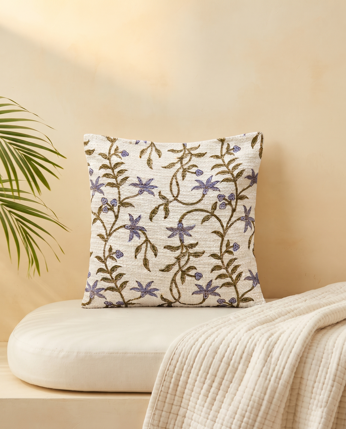 LAVENDER VINE HAND BLOCK JUTE CUSHION COVER