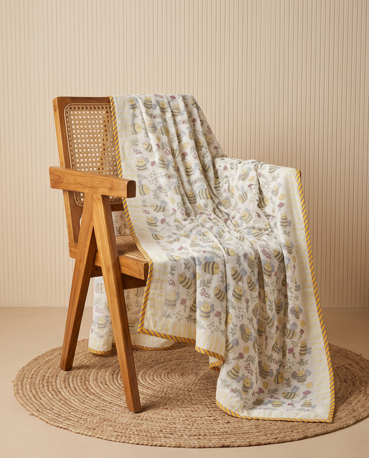 HONEY BEE GARDEN HAND BLOCK BABY REVERSIBLE DOHAR