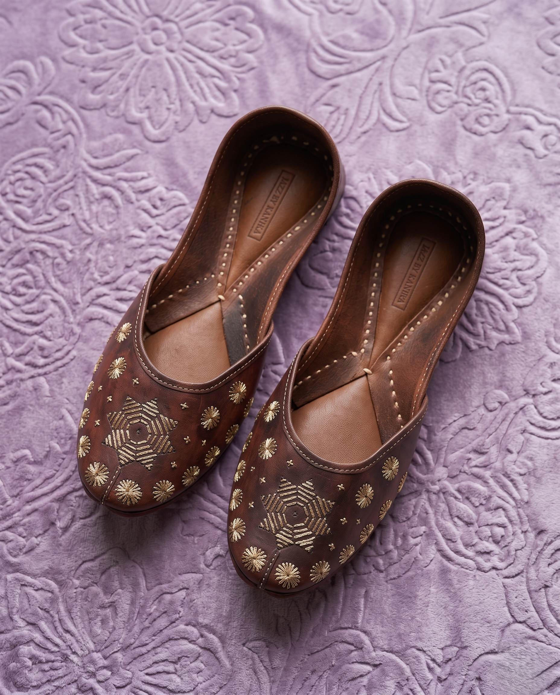 AARI COIL PURE LEATHER DARK BROWN HANDCRAFTED JUTTI