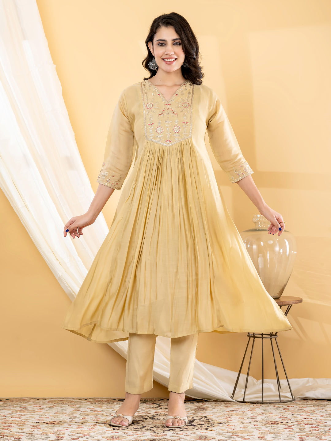 Zareen Embroidered 3Pc Set – Champagne Beige