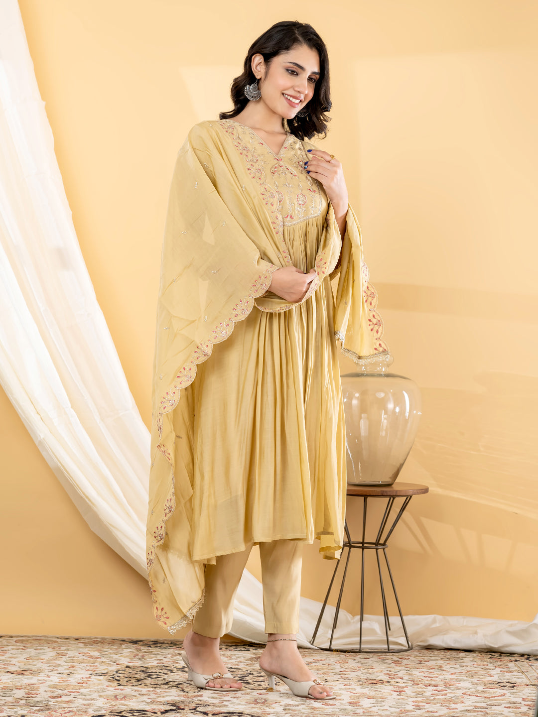 Zareen Embroidered 3Pc Set – Champagne Beige