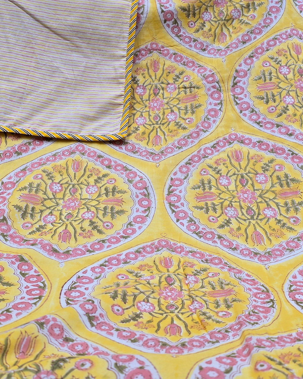 SUNSHINE FLORAL HAND BLOCK COTTON DOUBLE DOHAR