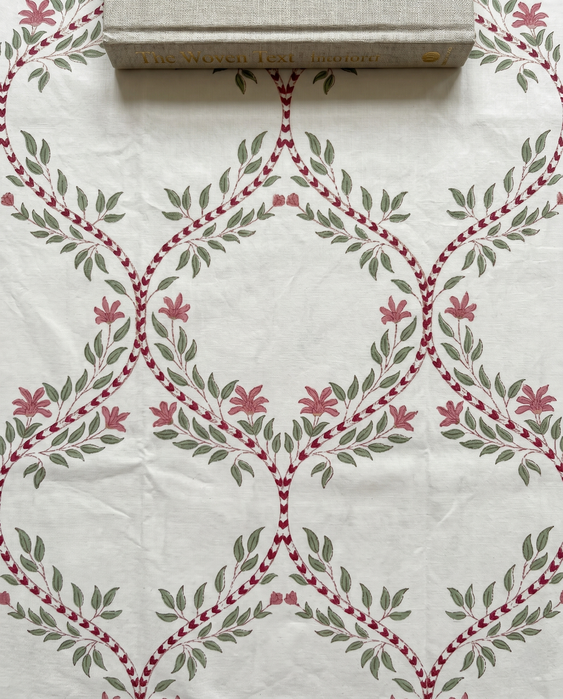 THE ROYAL MUGHAL BOWER PREMIUM BEDSHEET