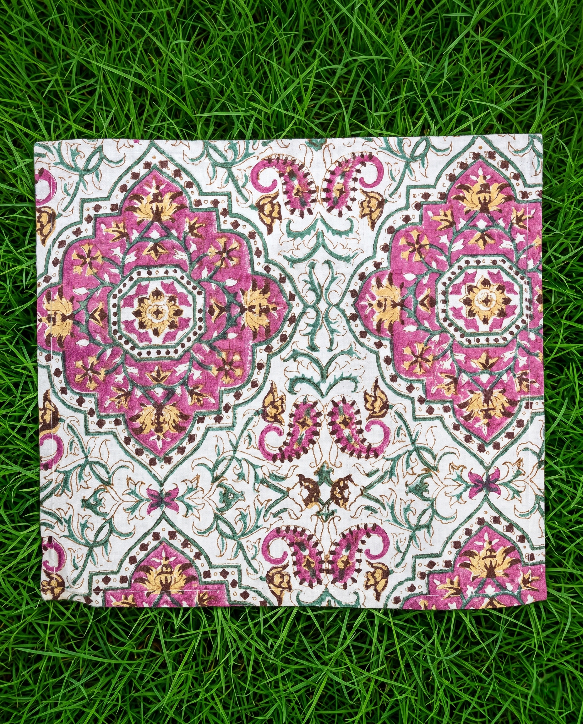 FLORAL MOTIFS FACE TOWEL (HANDBLOCK)