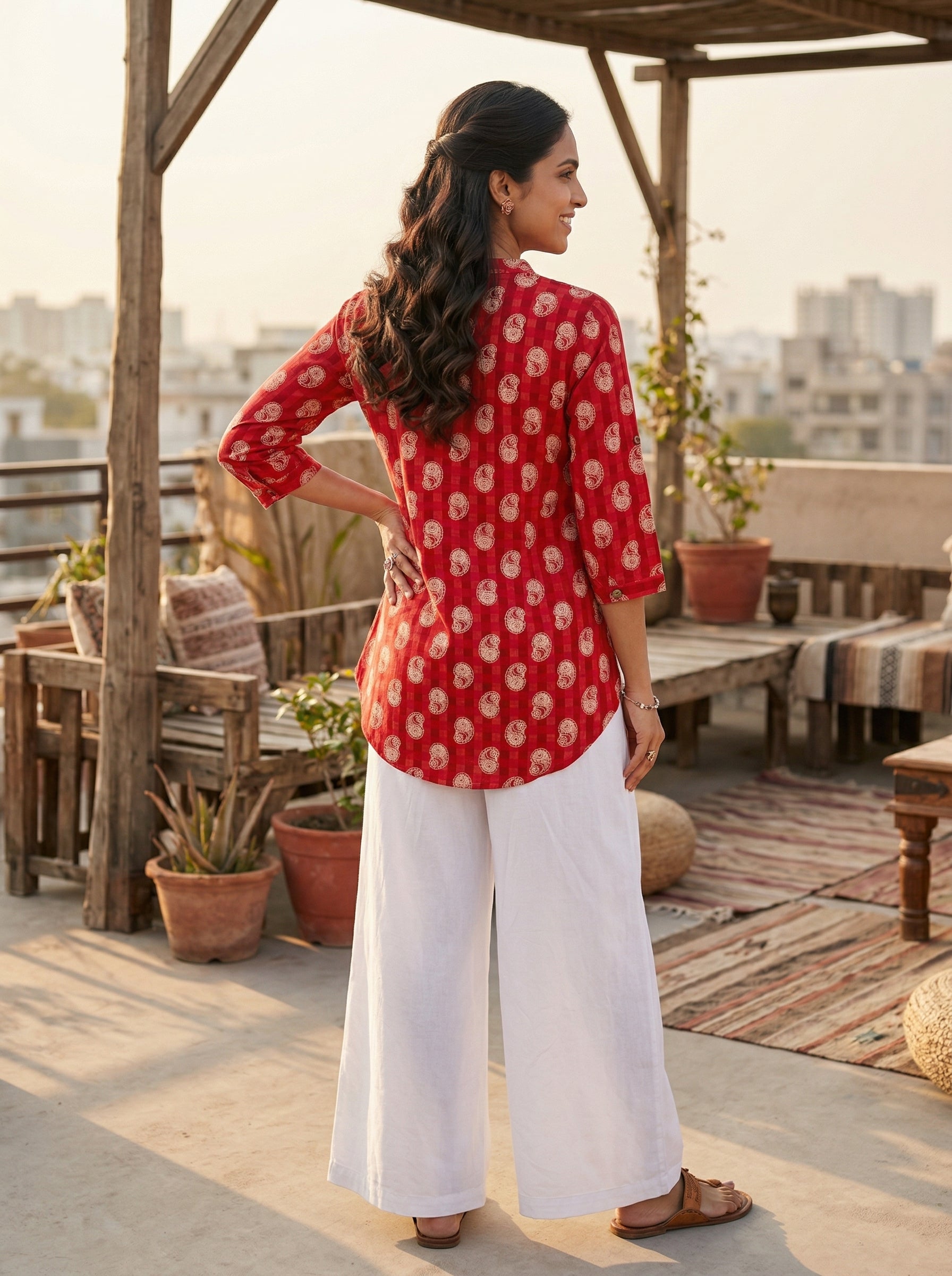 THE EVERYDATE RED COTTON BUTTA