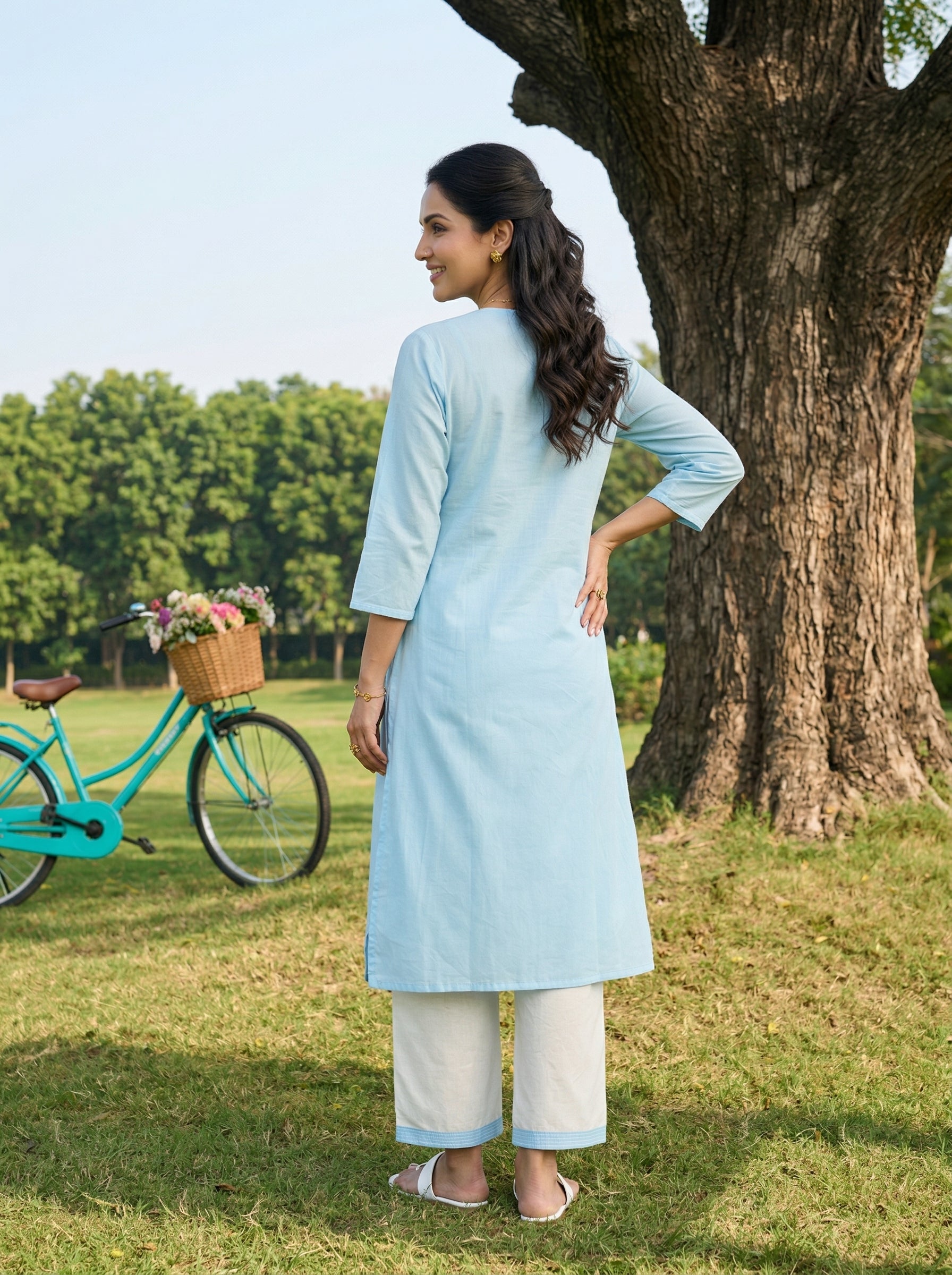 CHIKANKARI BLOOM COTTON BLUE KPD SET