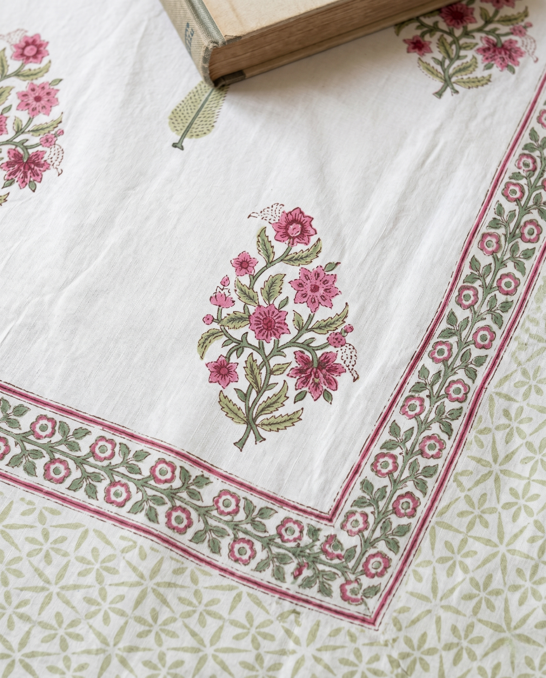 Gulmohar Bloom Cream Pink Shade Premium Cotton Bedsheet