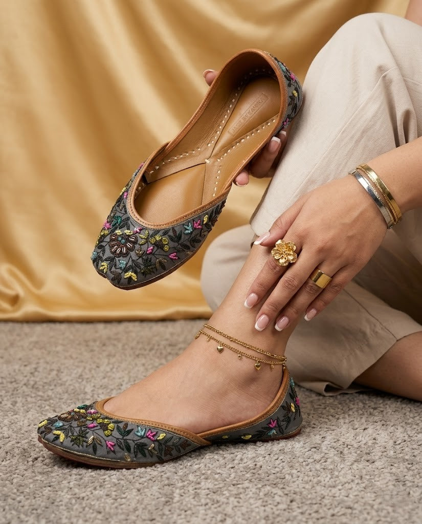 MIDNIGHT FLORAL EMBELLISHED PURE LEATHER HANDCRAFTED JUTTI
