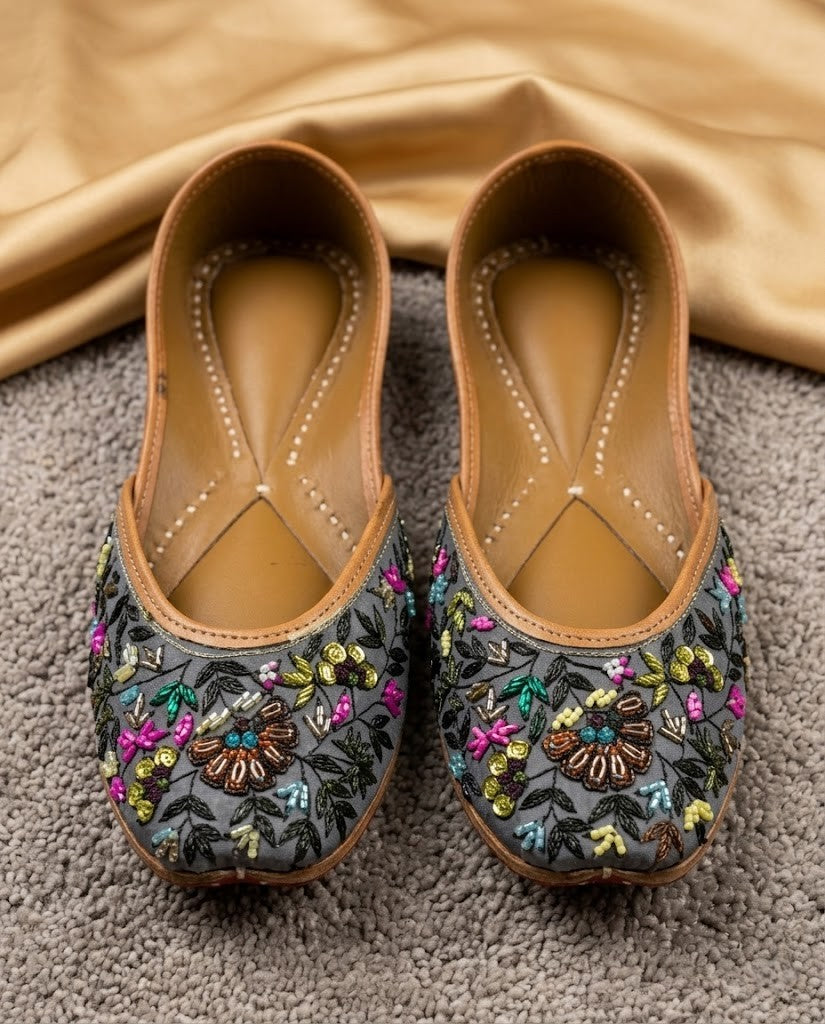 MIDNIGHT FLORAL EMBELLISHED PURE LEATHER HANDCRAFTED JUTTI