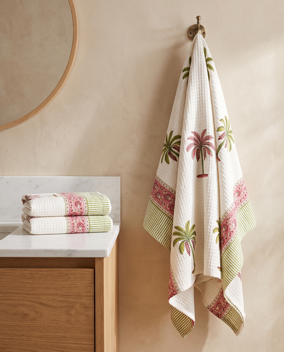 TROPICAL PALM BLUSH HAND BLOCK WAFFLE BATH TOWEL SET