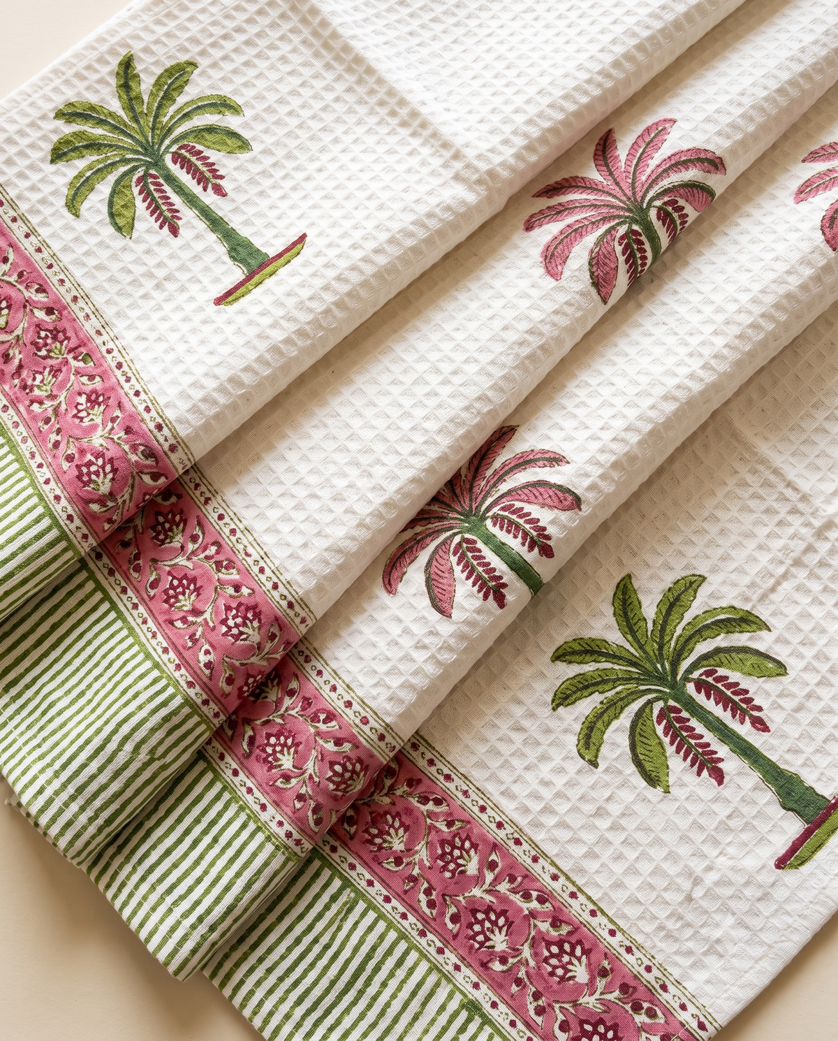 TROPICAL PALM BLUSH HAND BLOCK WAFFLE BATH TOWEL SET