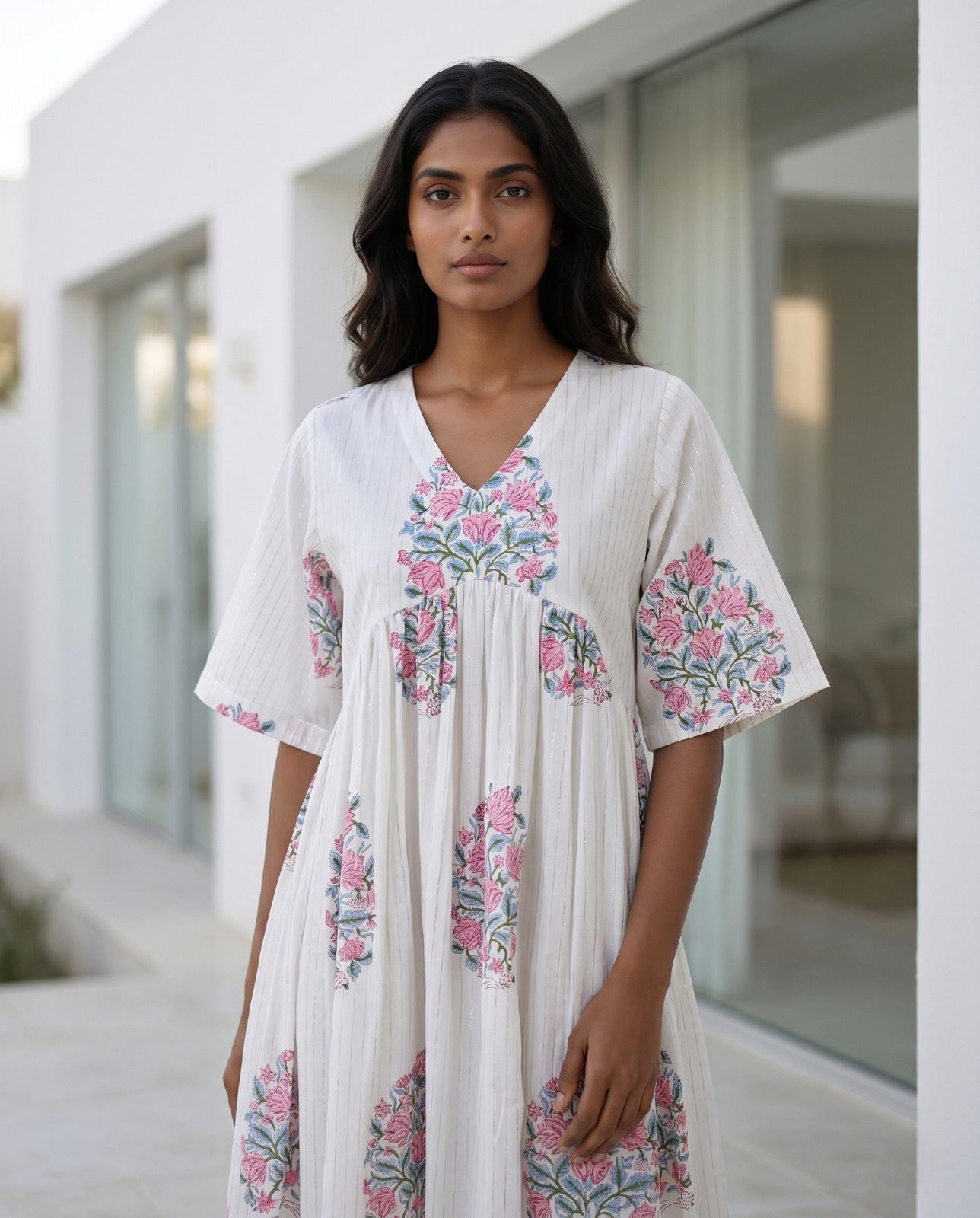 THE AURA V-NECK DRESS (HANDBLOCK)