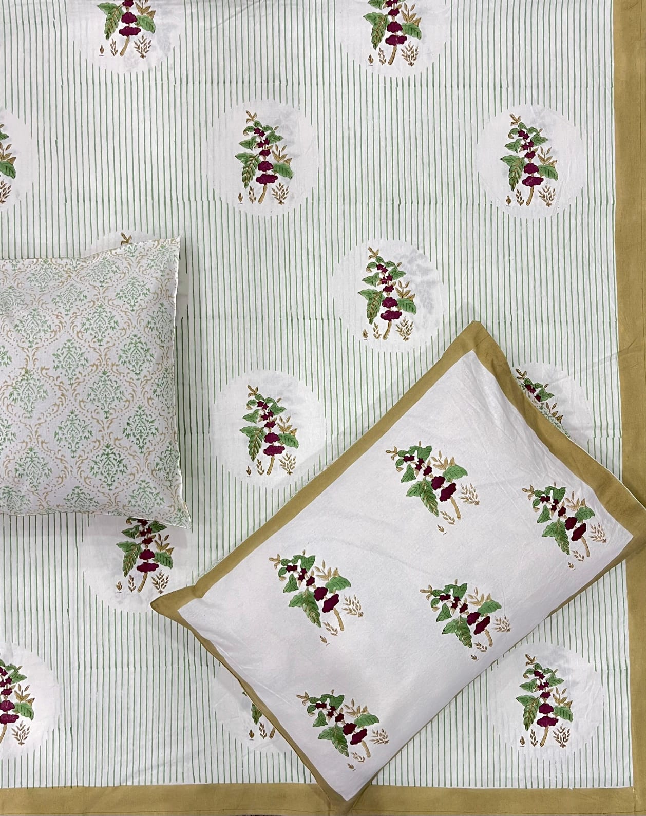 Hand Block Thick Cotton 90*108 Bedsheet – White Green & Maroon Floral