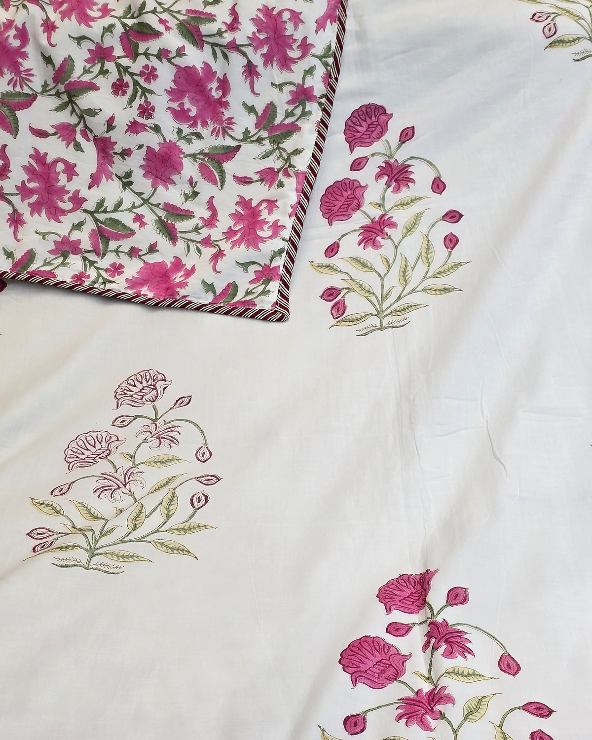 GULABI MEHAK FLORAL HAND BLOCK COTTON DOHAR