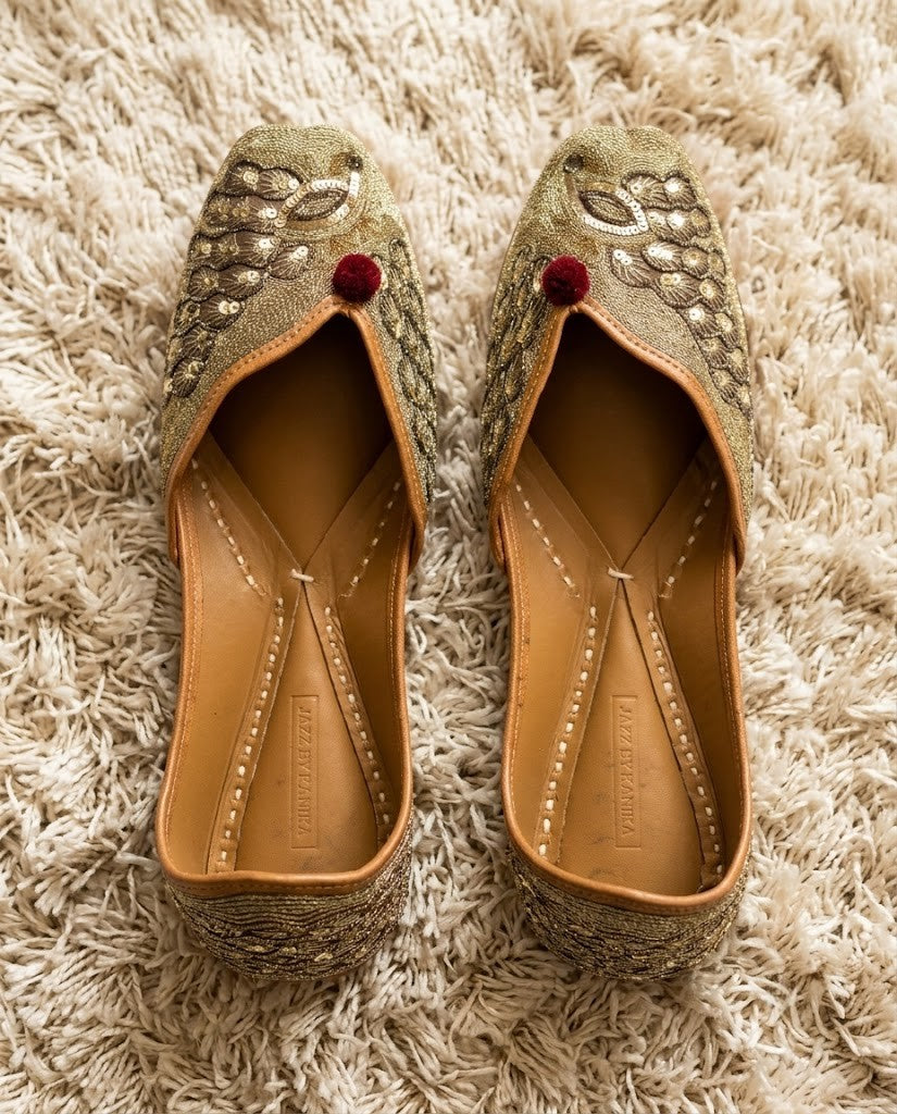 HERITAGE GOLDEN WORK PURE LEATHER HANDCRAFTED JUTTI