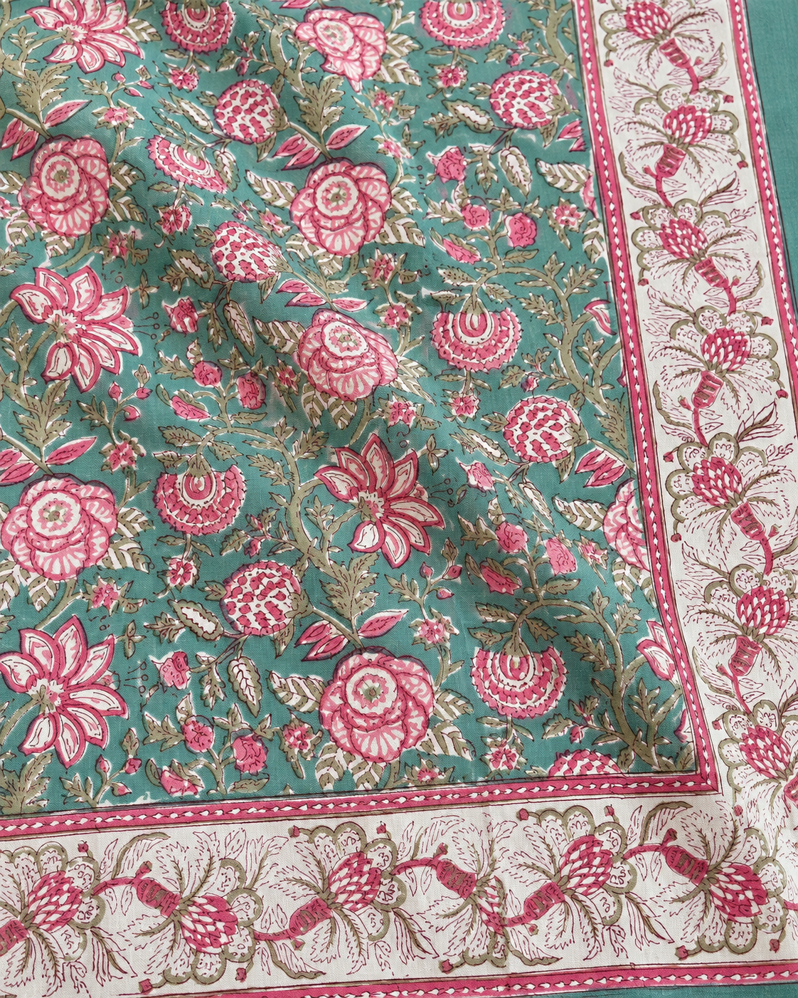The Sage Pink Floral Garden Thick Cotton Bedsheet