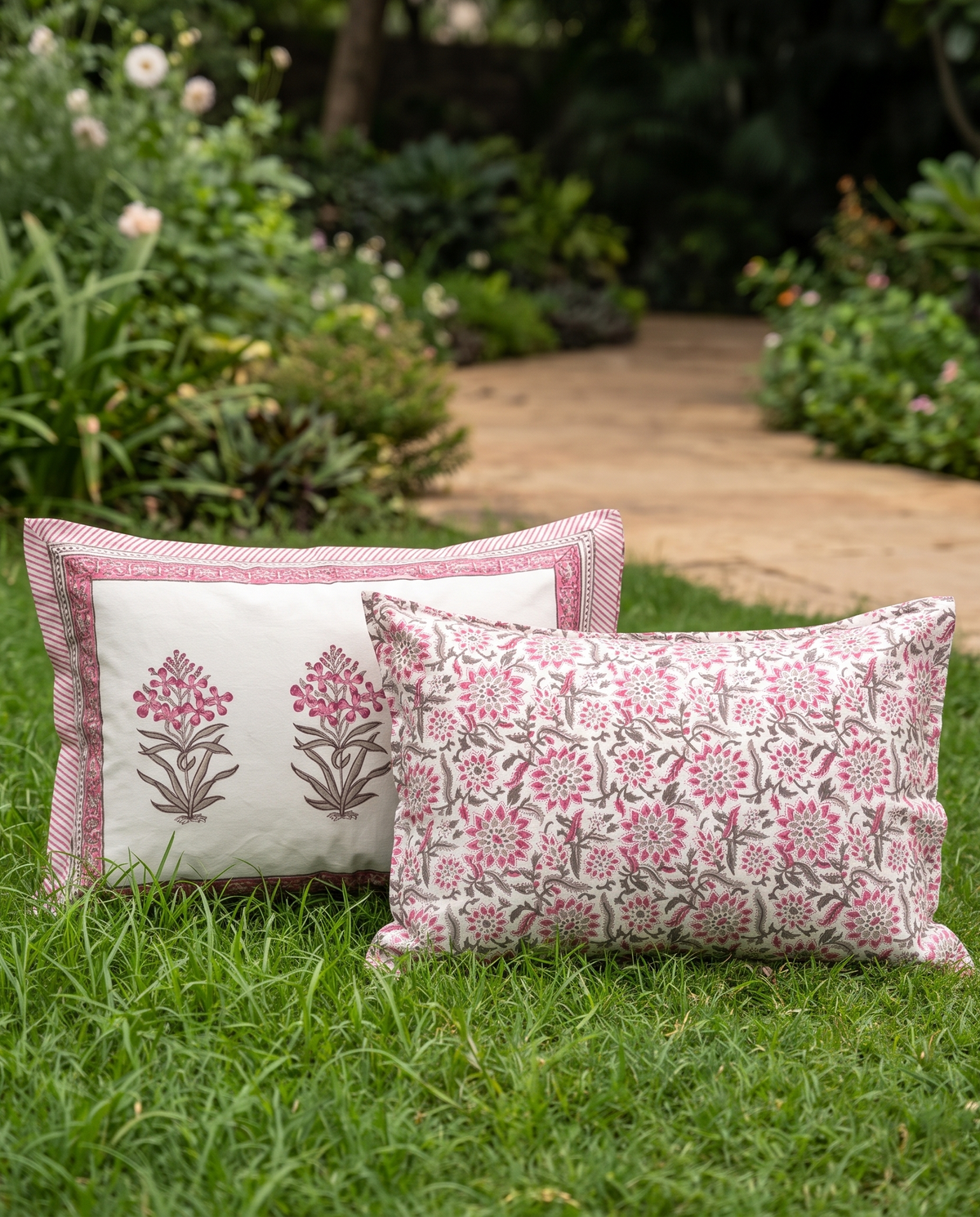 The Blush Pink Floral Butta Thick Cotton Bedsheet