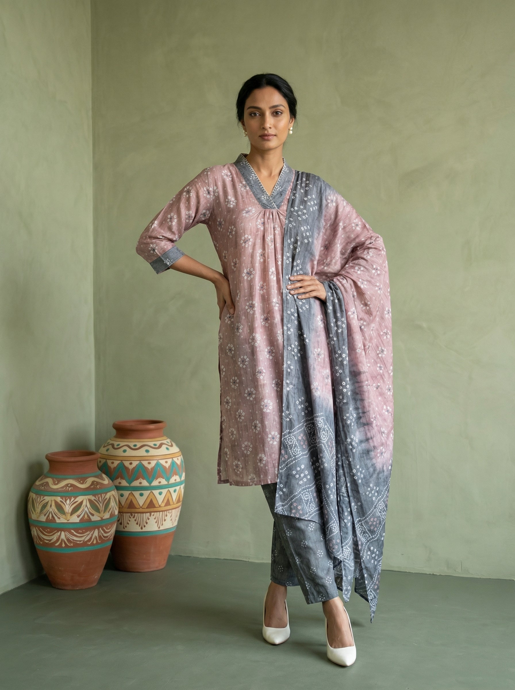 BANDHEJ PURE MUSLIN SILK BROWN KPD SET