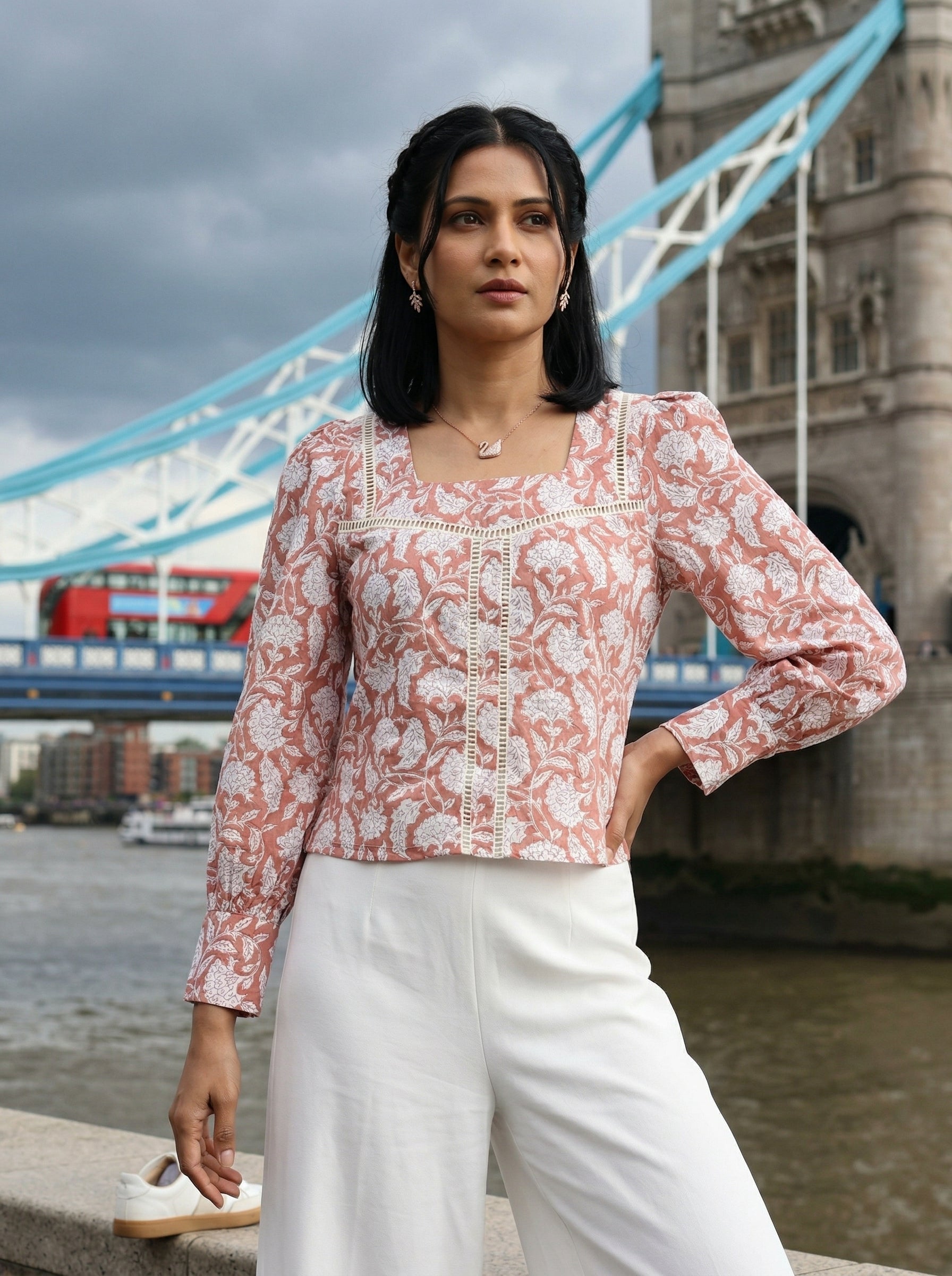 ROSE PUFF HAND BLOCK LIGHT BROWN COTTON TOP