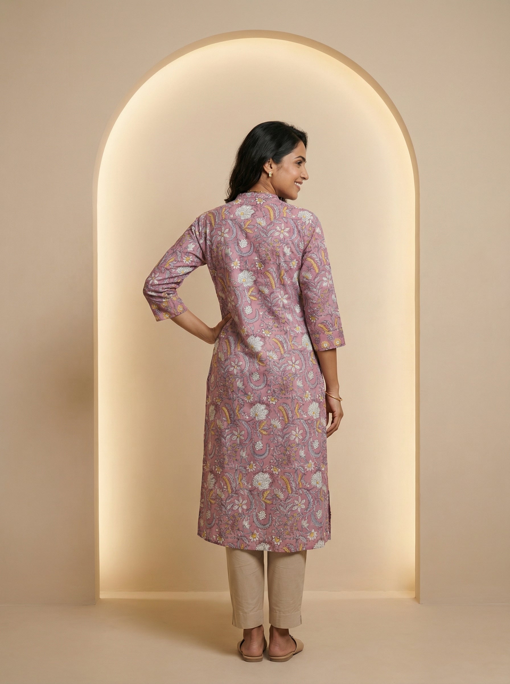 Onion Pink Cotton Blooming Lace Kurta