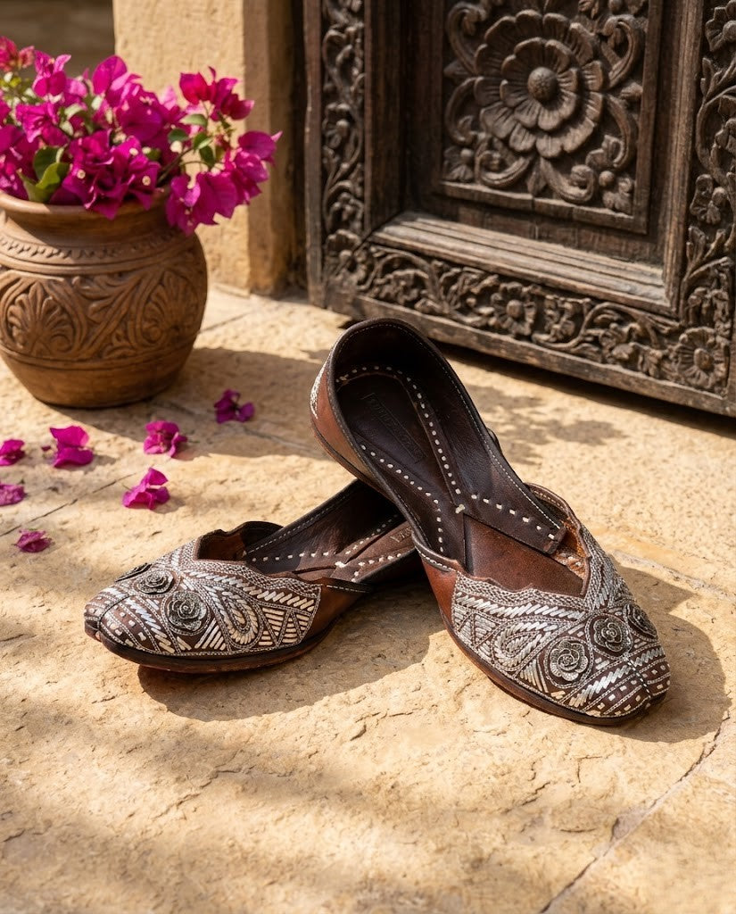 RUSTIC FLORAL CRAFTSMANSHIP PURE LEATHER HANDCRAFTED JUTTI
