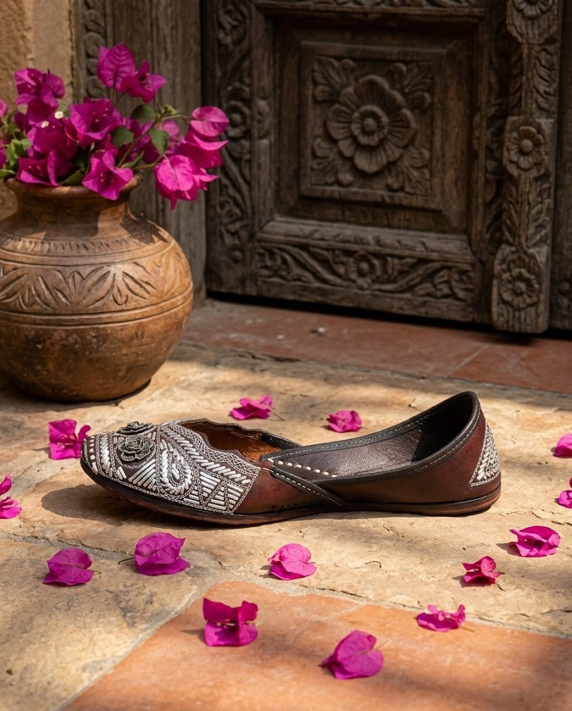 RUSTIC FLORAL CRAFTSMANSHIP PURE LEATHER HANDCRAFTED JUTTI