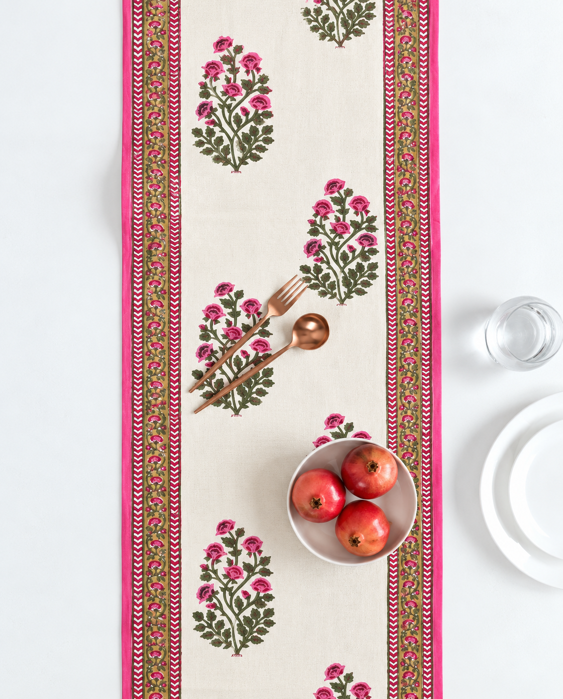 GULABI ROSE BUTI TABLE RUNNER