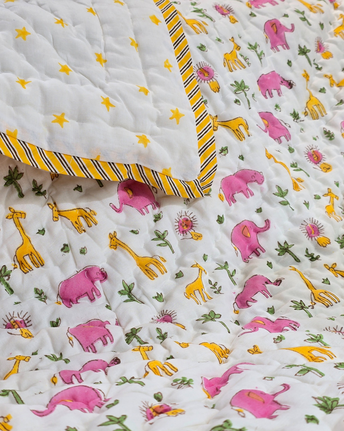 LITTLE JUNGLE SAFARI HAND BLOCK BABY REVERSIBLE QUILT
