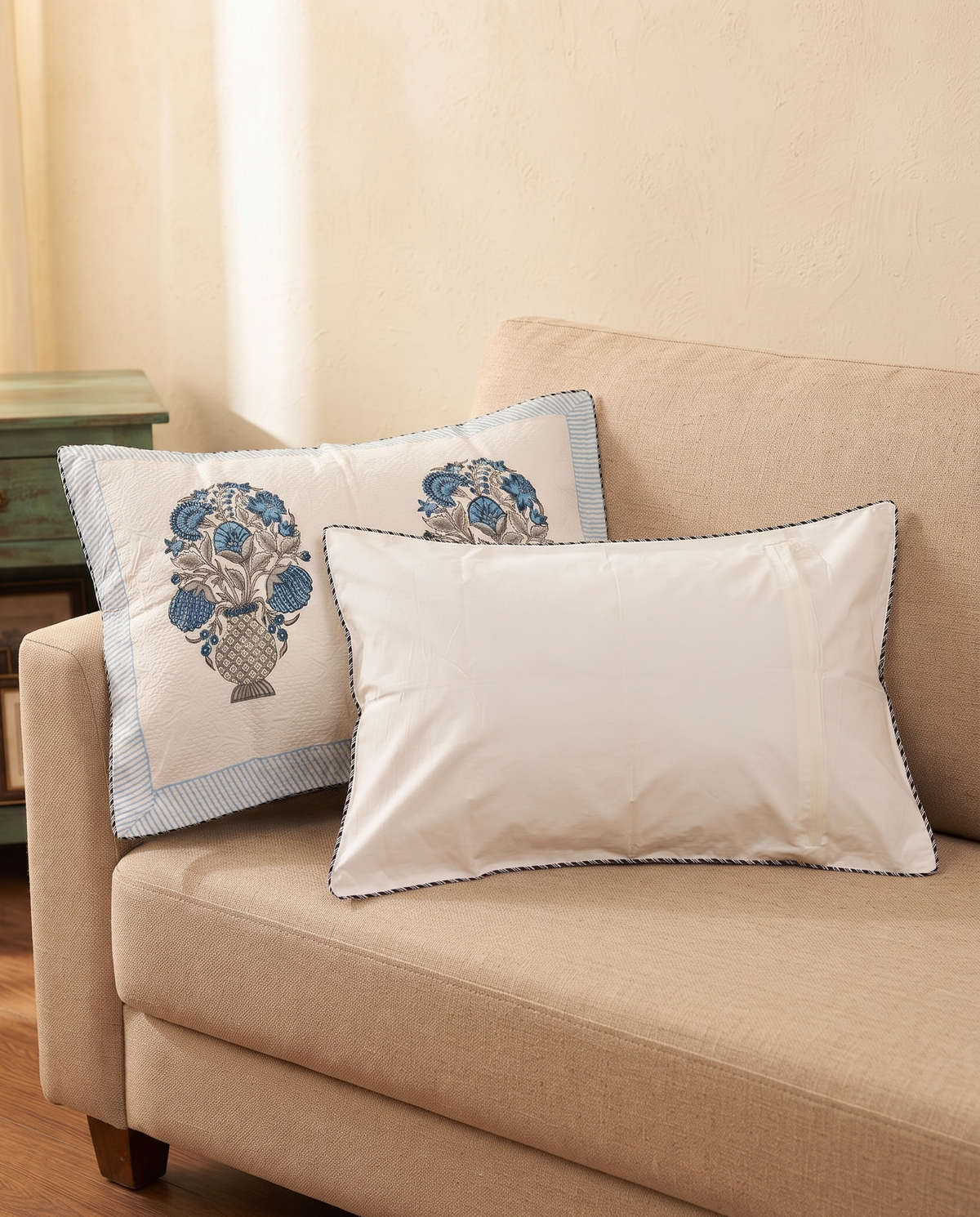 ROYAL NEELKAMAL HAND BLOCK JACQUARD BEDCOVER
