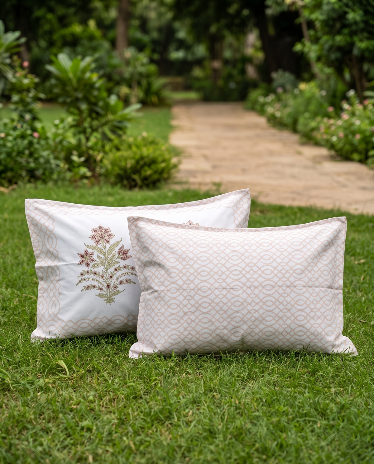 The Ivory Floral Vine Premium Cotton Bedsheet